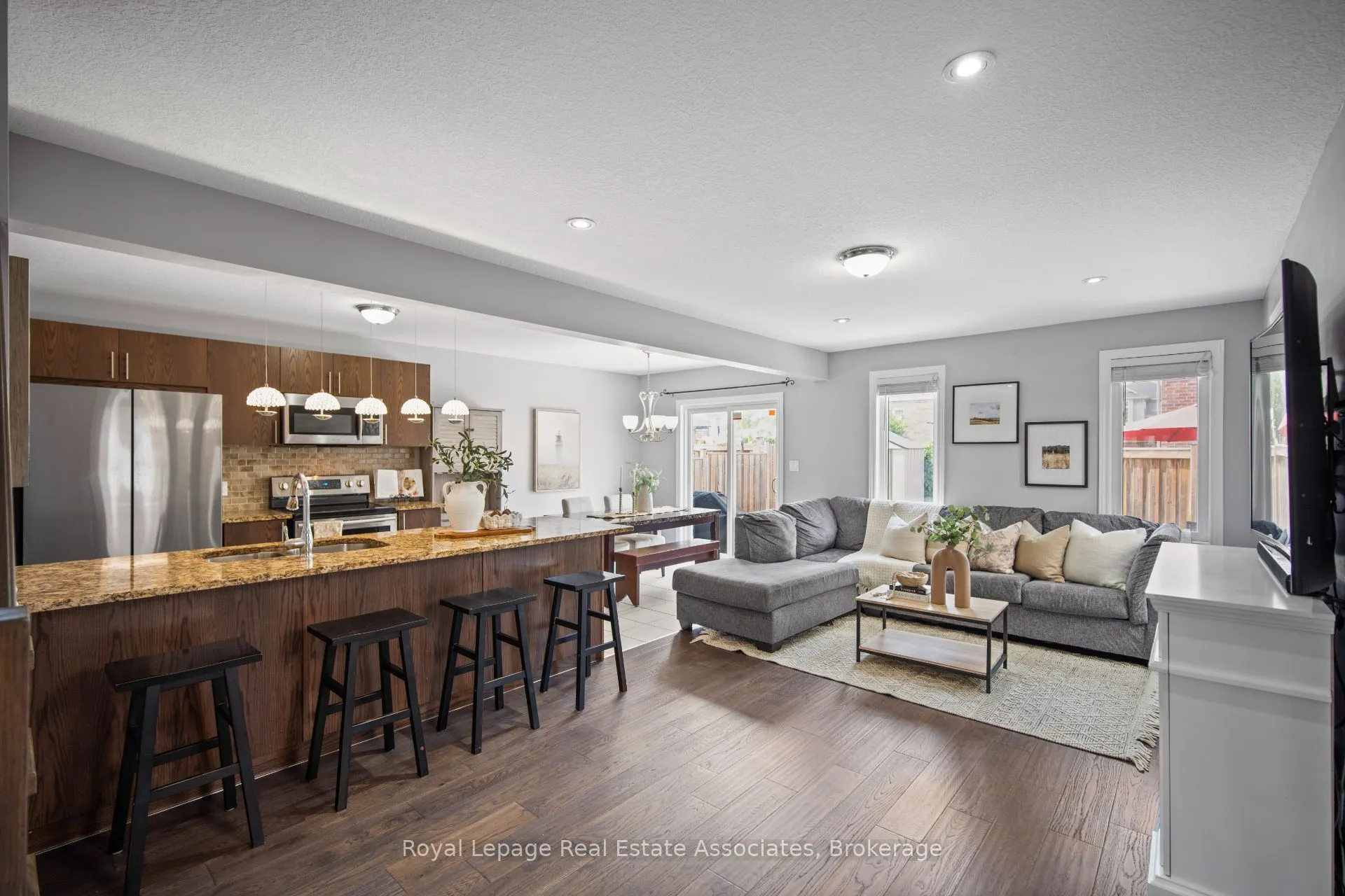 439 Moorlands Crescent