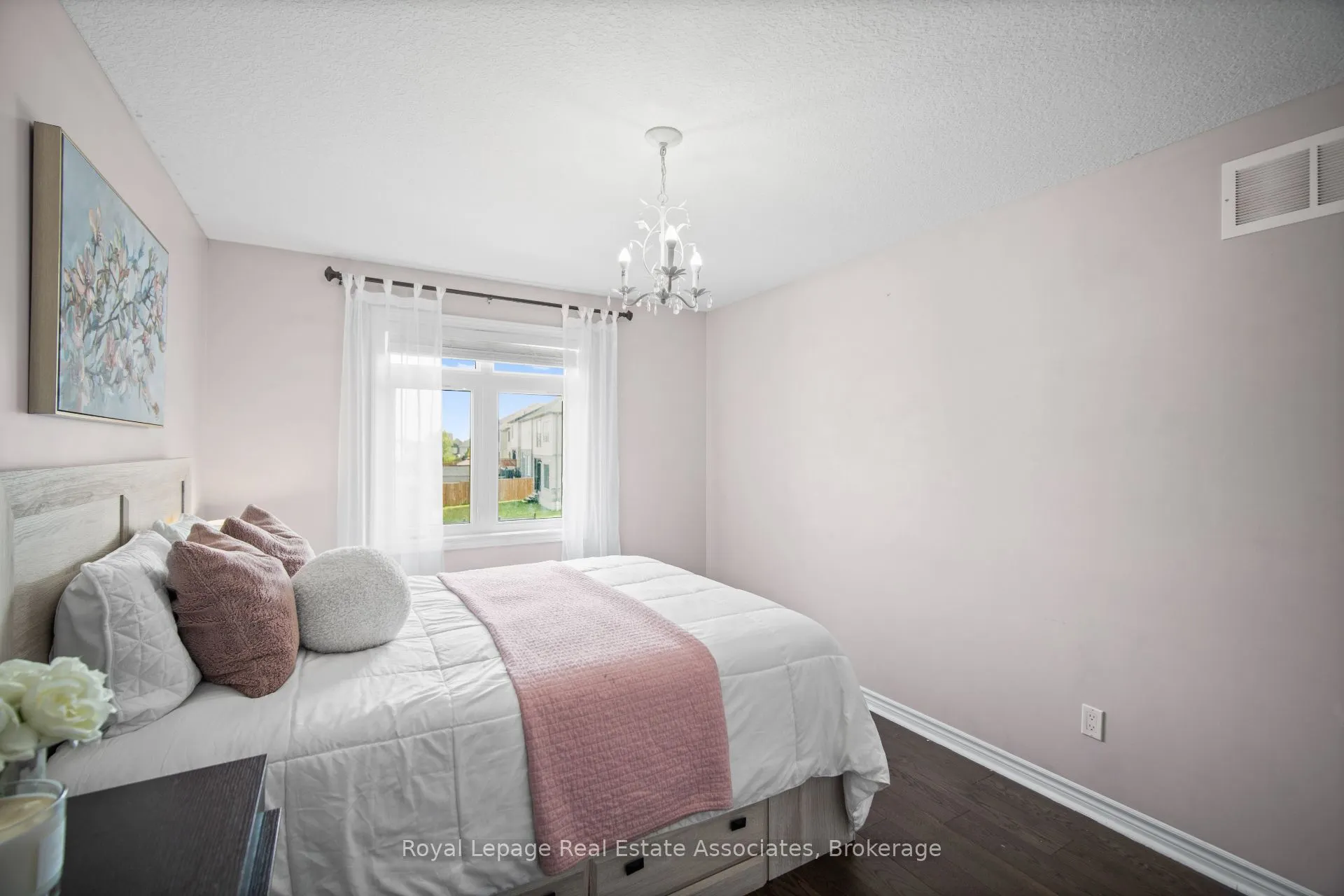 439 Moorlands Crescent