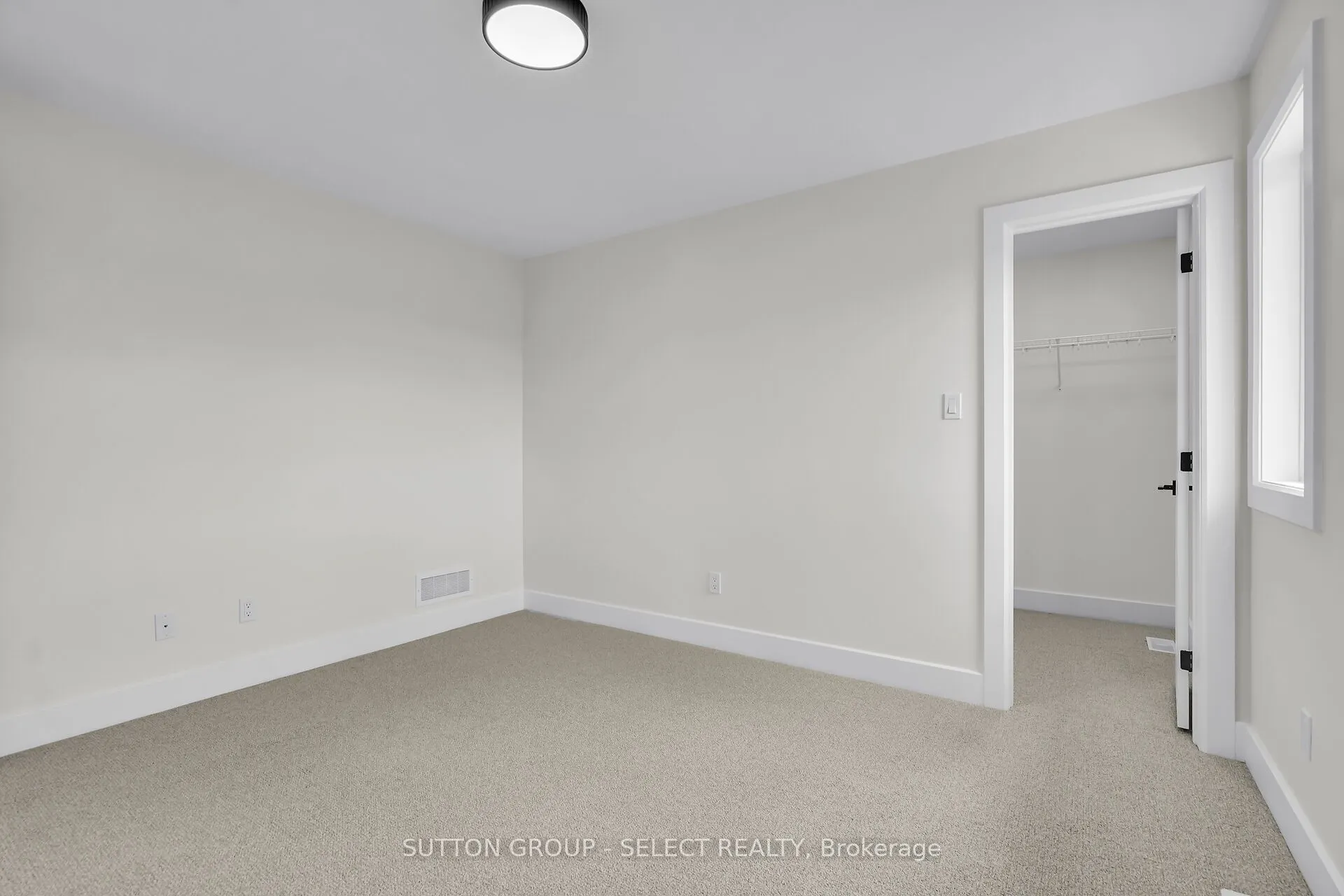 58 BRISCOE Crescent
