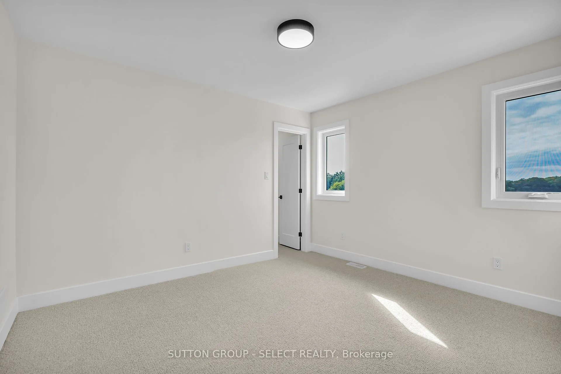 58 BRISCOE Crescent