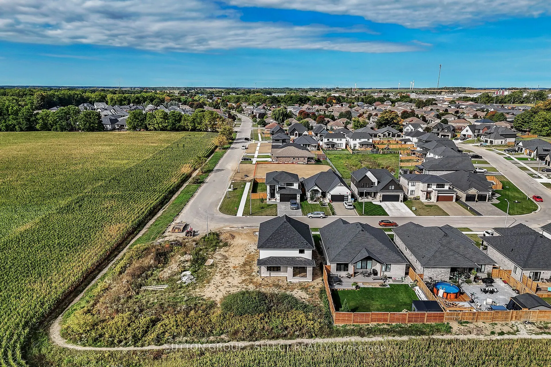 58 BRISCOE Crescent