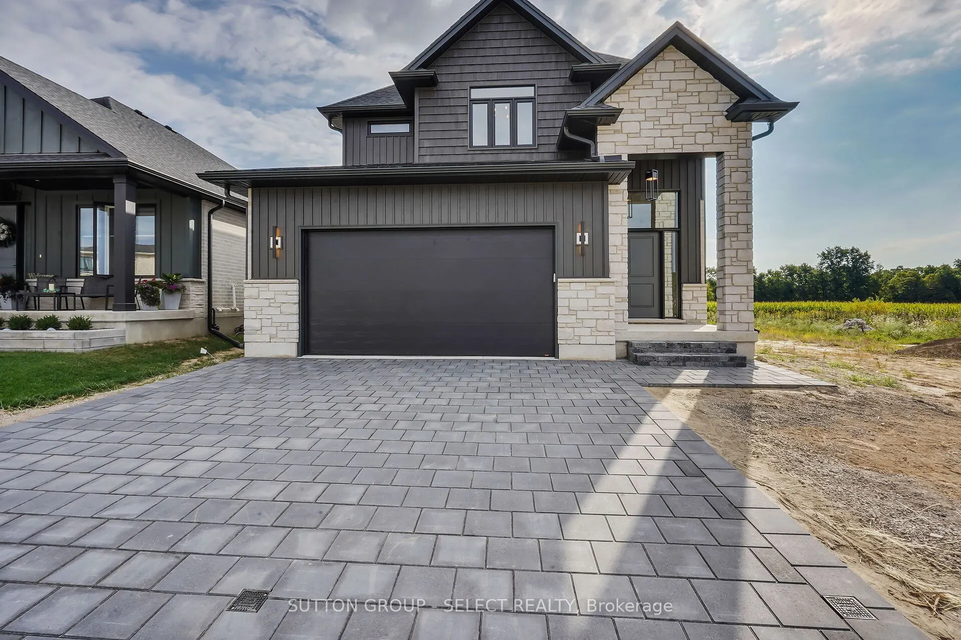 58 BRISCOE Crescent
