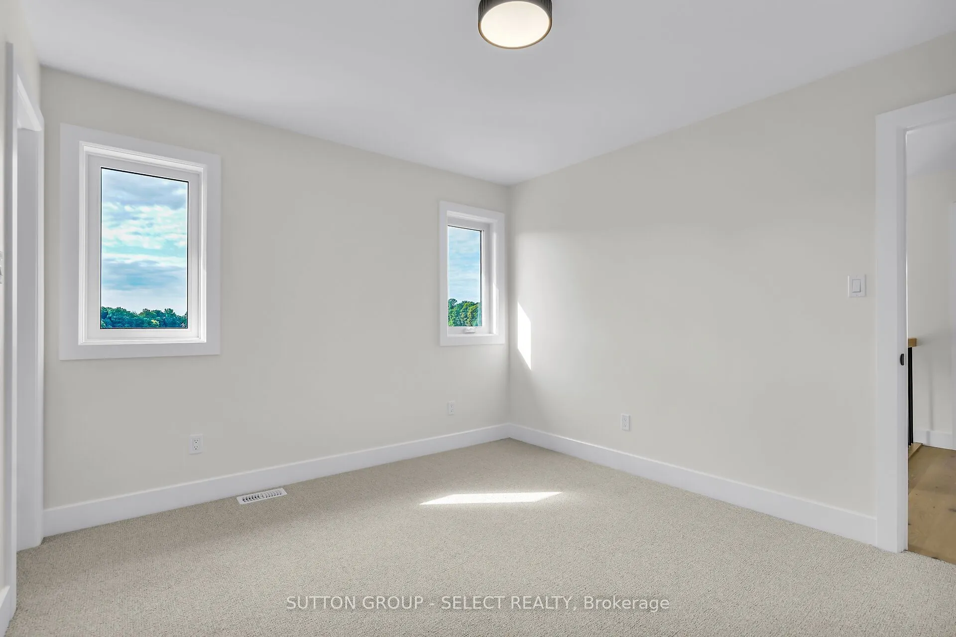 58 BRISCOE Crescent