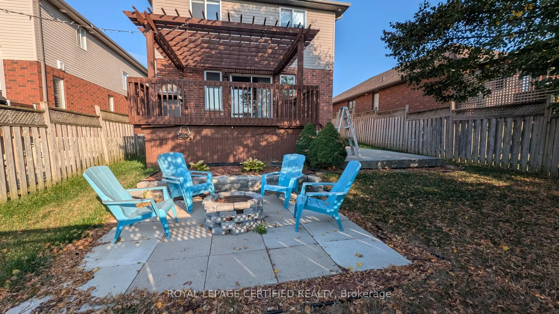 628 Hummingbird Crescent