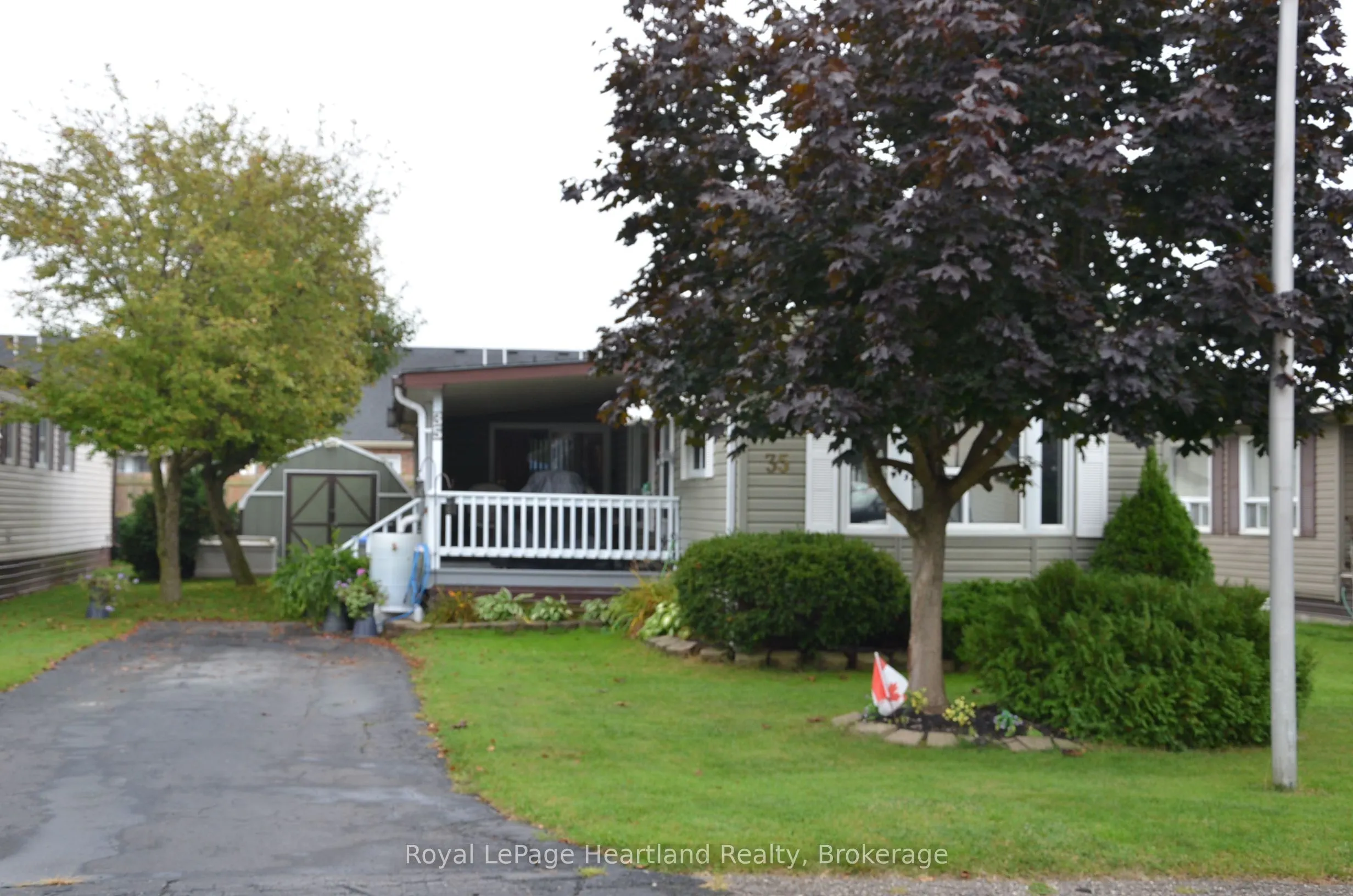 35 Kalisch Avenue