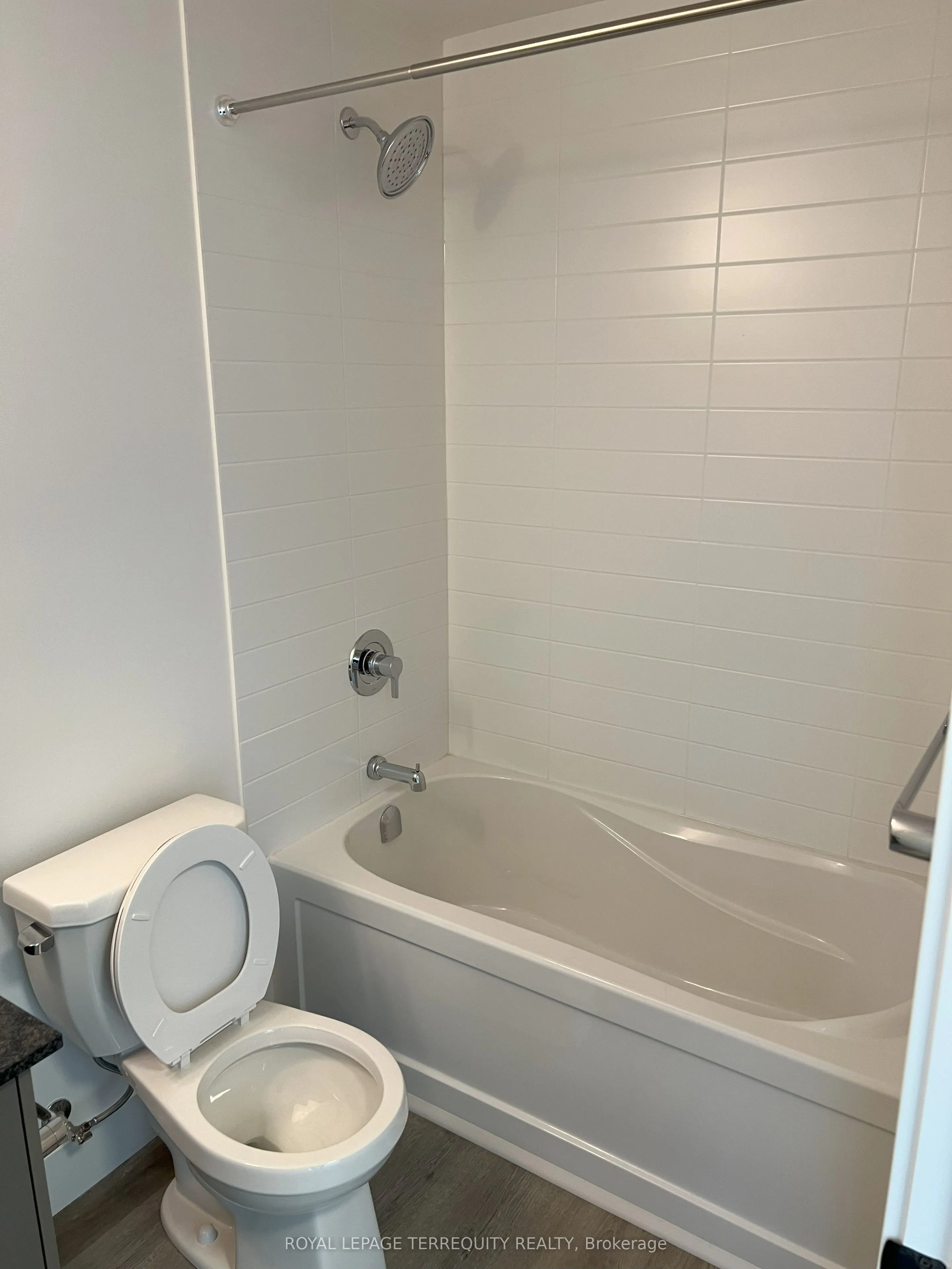 107 Roger Street, #416