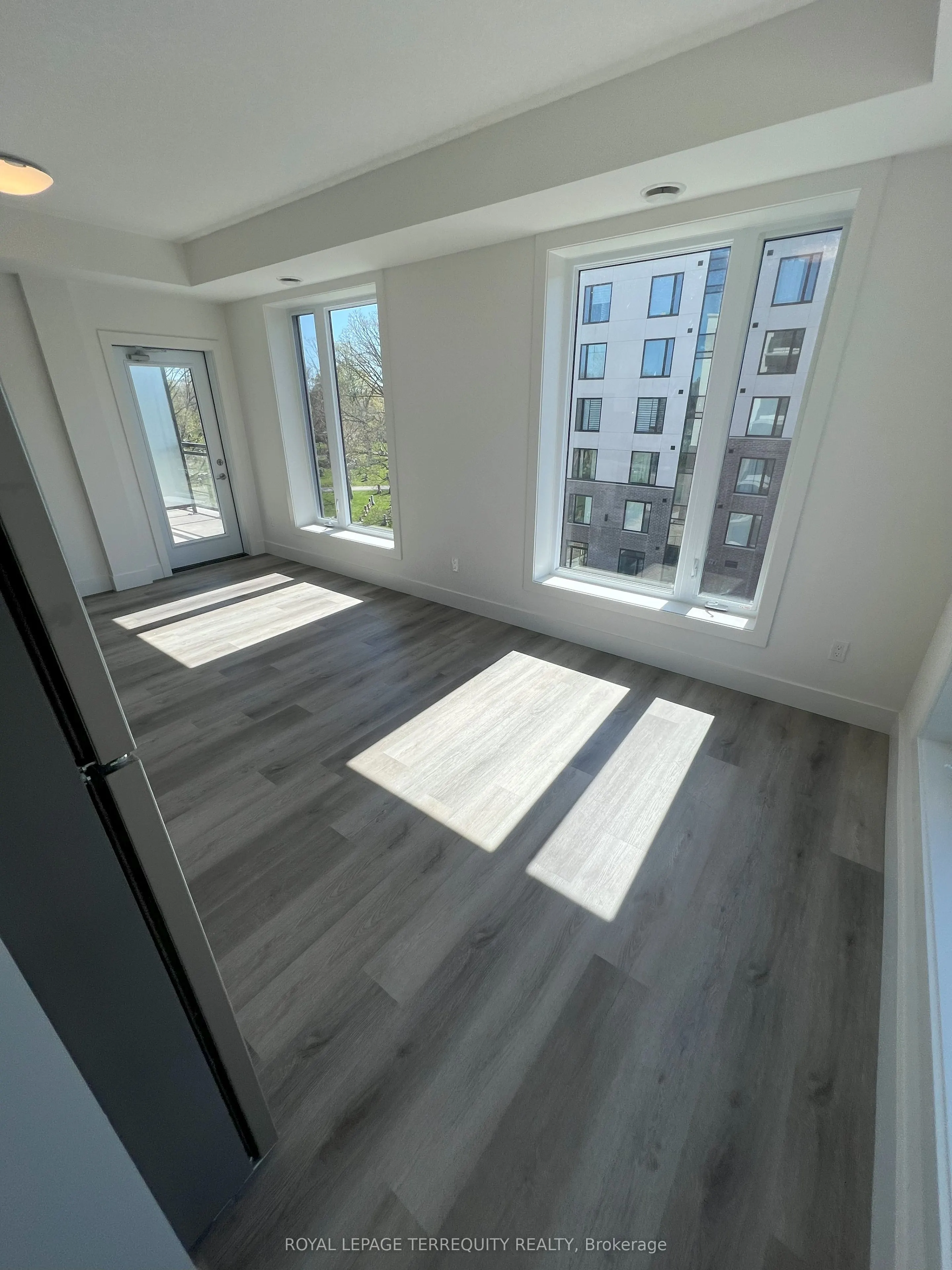 107 Roger Street, #416