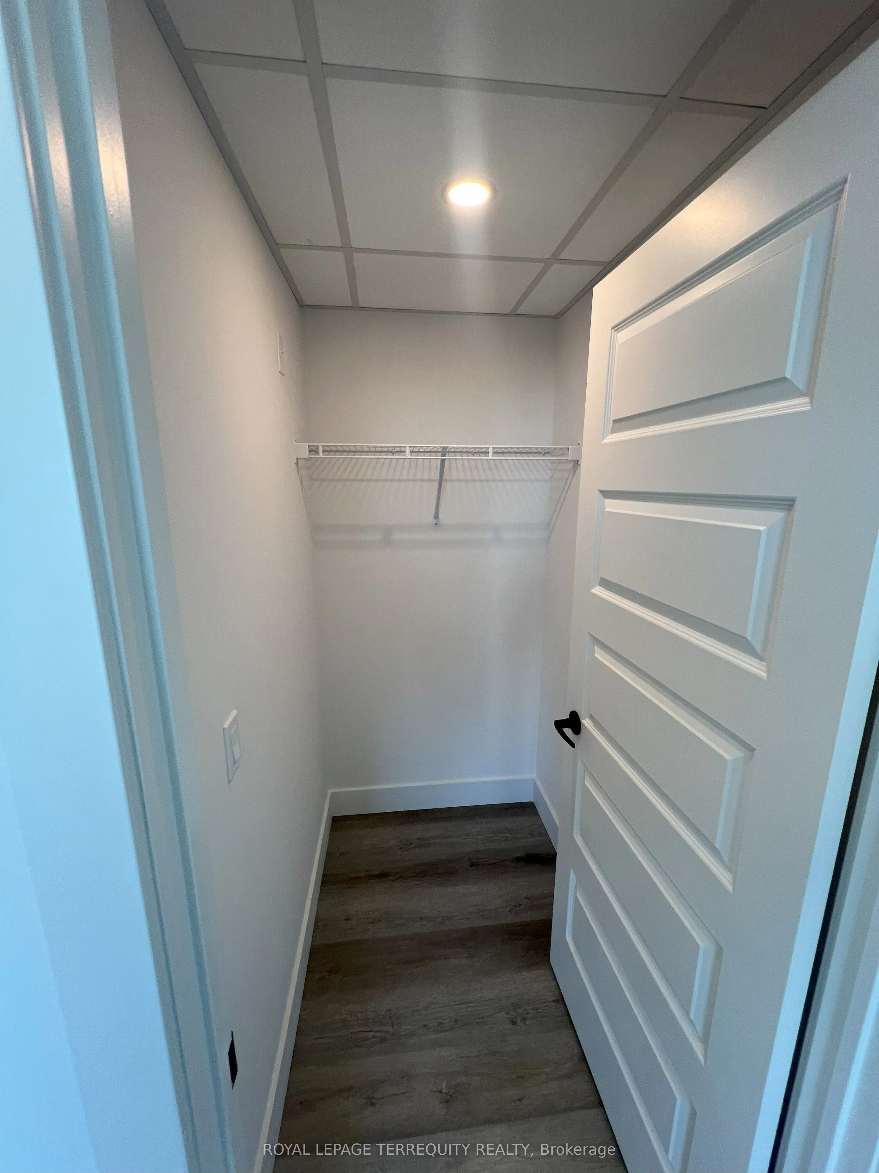 107 Roger Street, #416