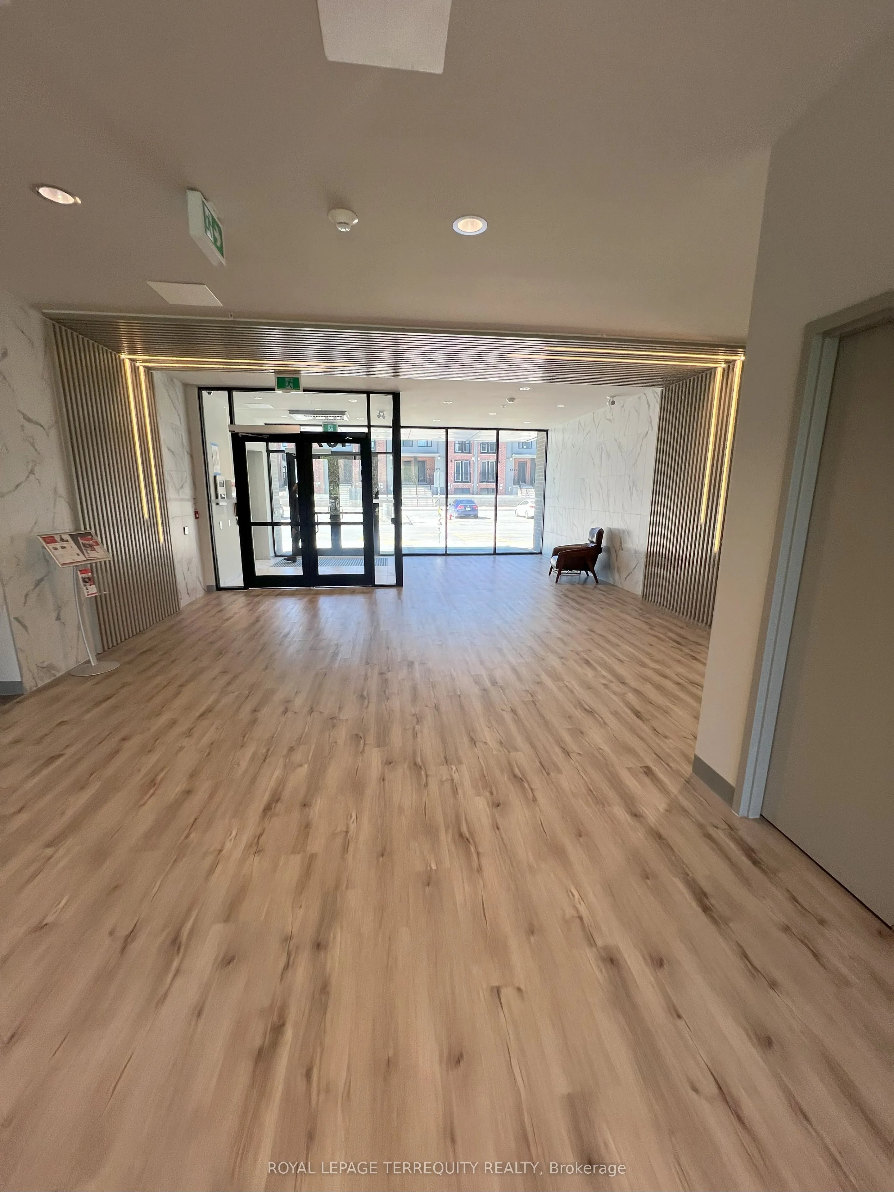 107 Roger Street, #416