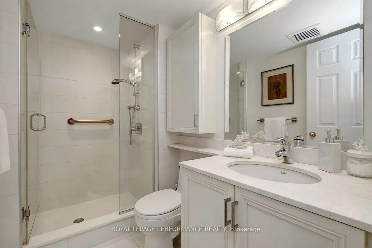 310 Crichton Street, #304