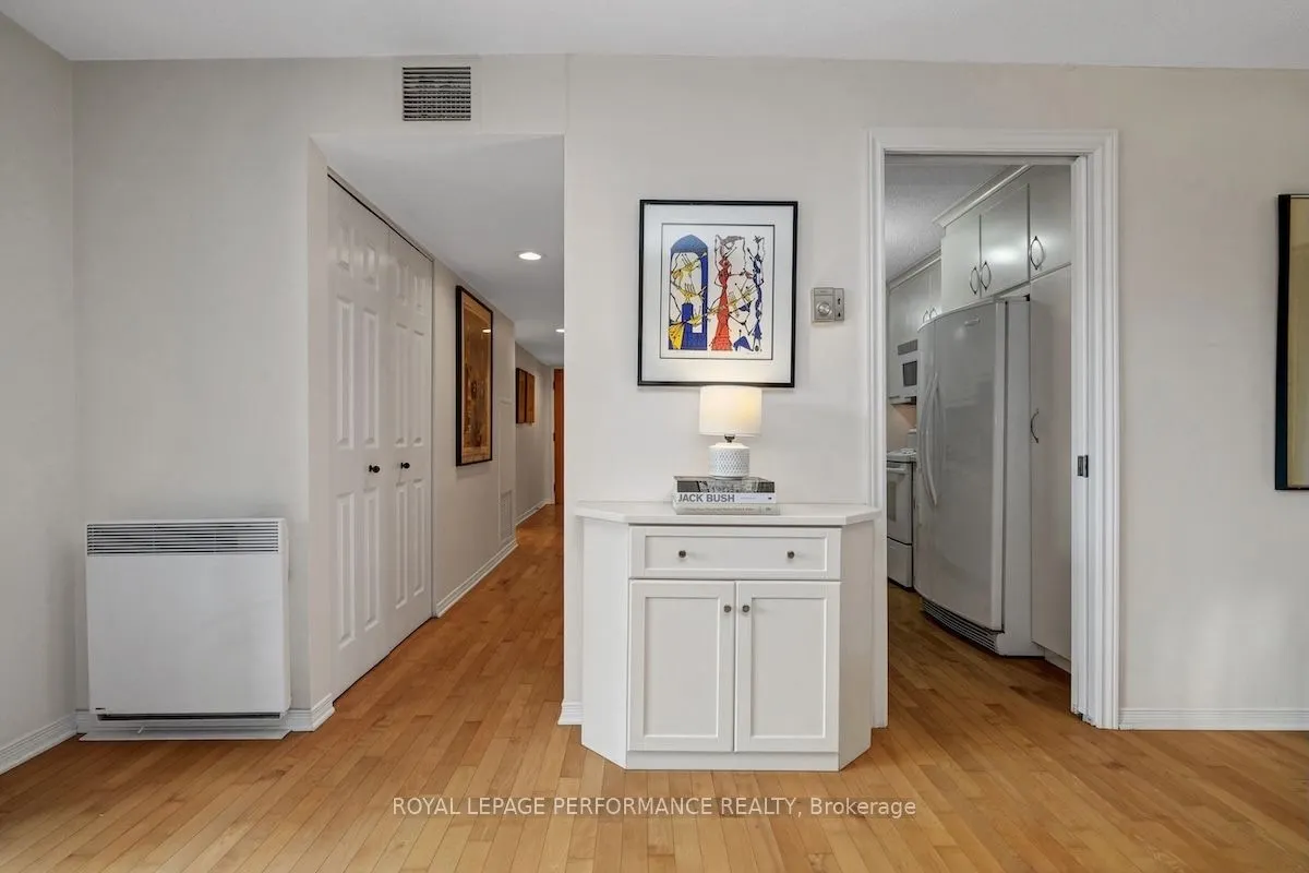 310 Crichton Street, #304
