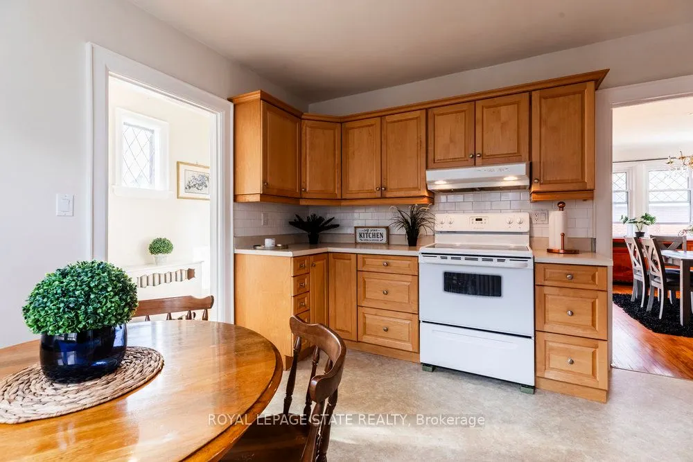 37 Lower Horning Road