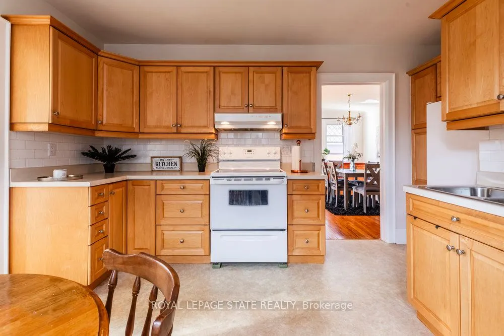 37 Lower Horning Road