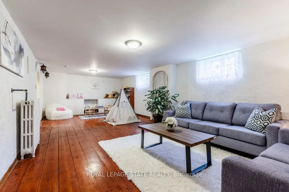 37 Lower Horning Road