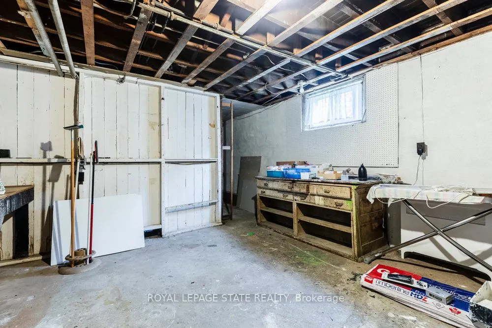37 Lower Horning Road