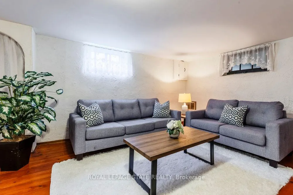 37 Lower Horning Road