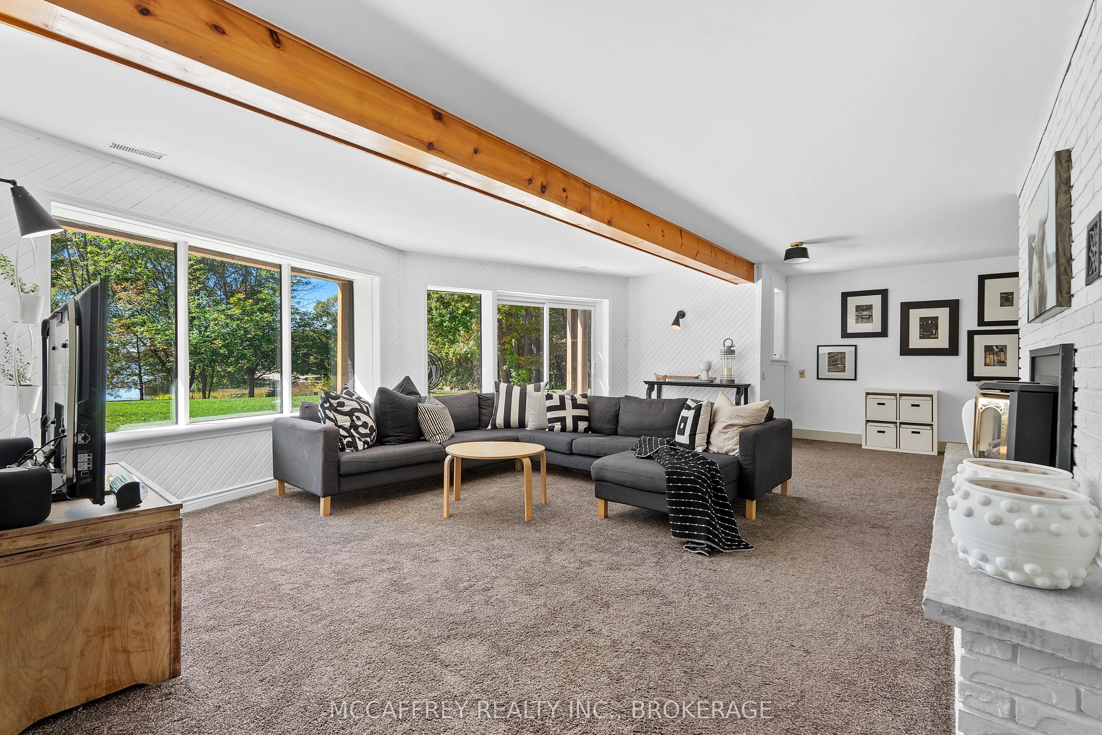 98 Juniper Lane