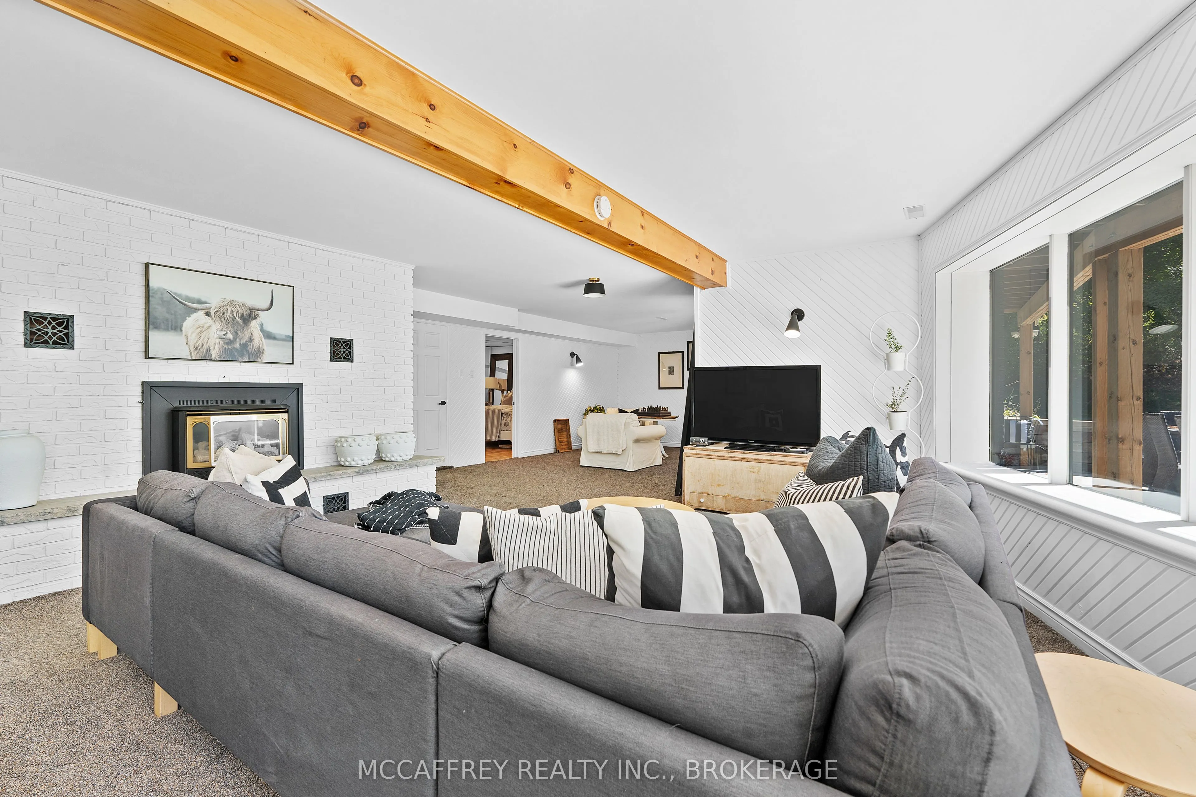 98 Juniper Lane