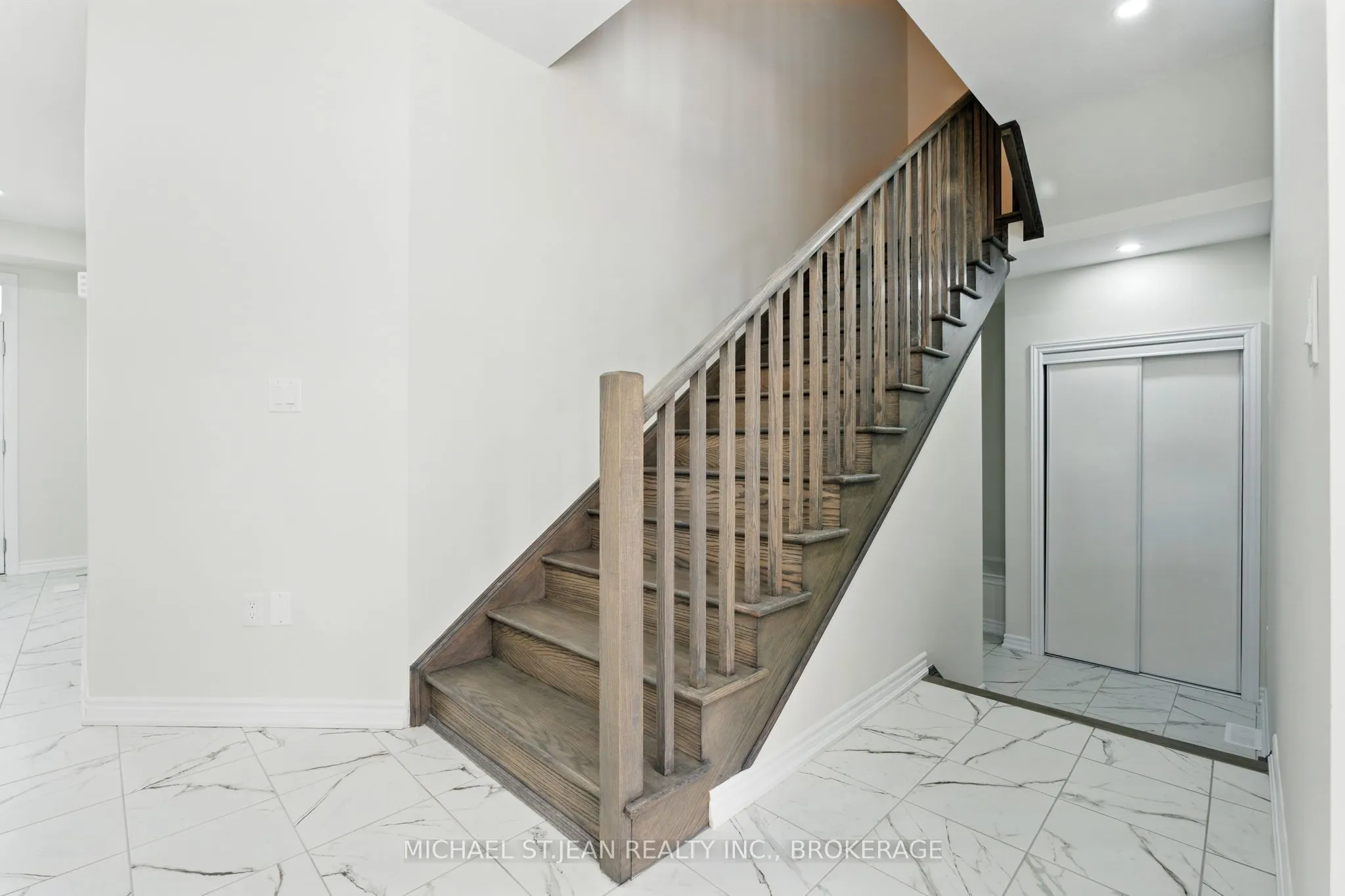 421 Barker Parkway