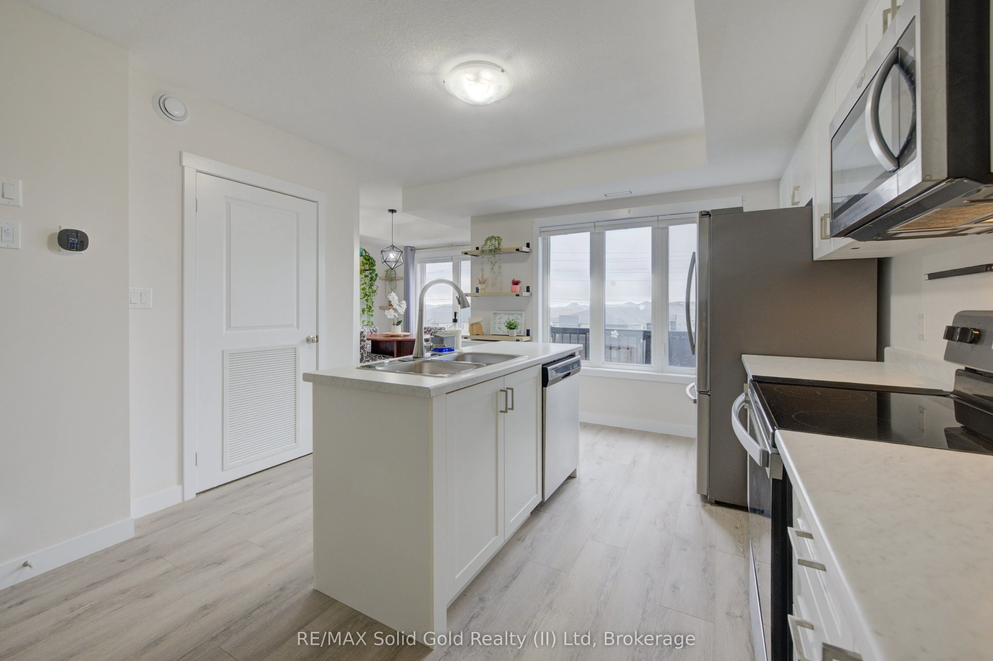 160 Rochefort Street, #A4