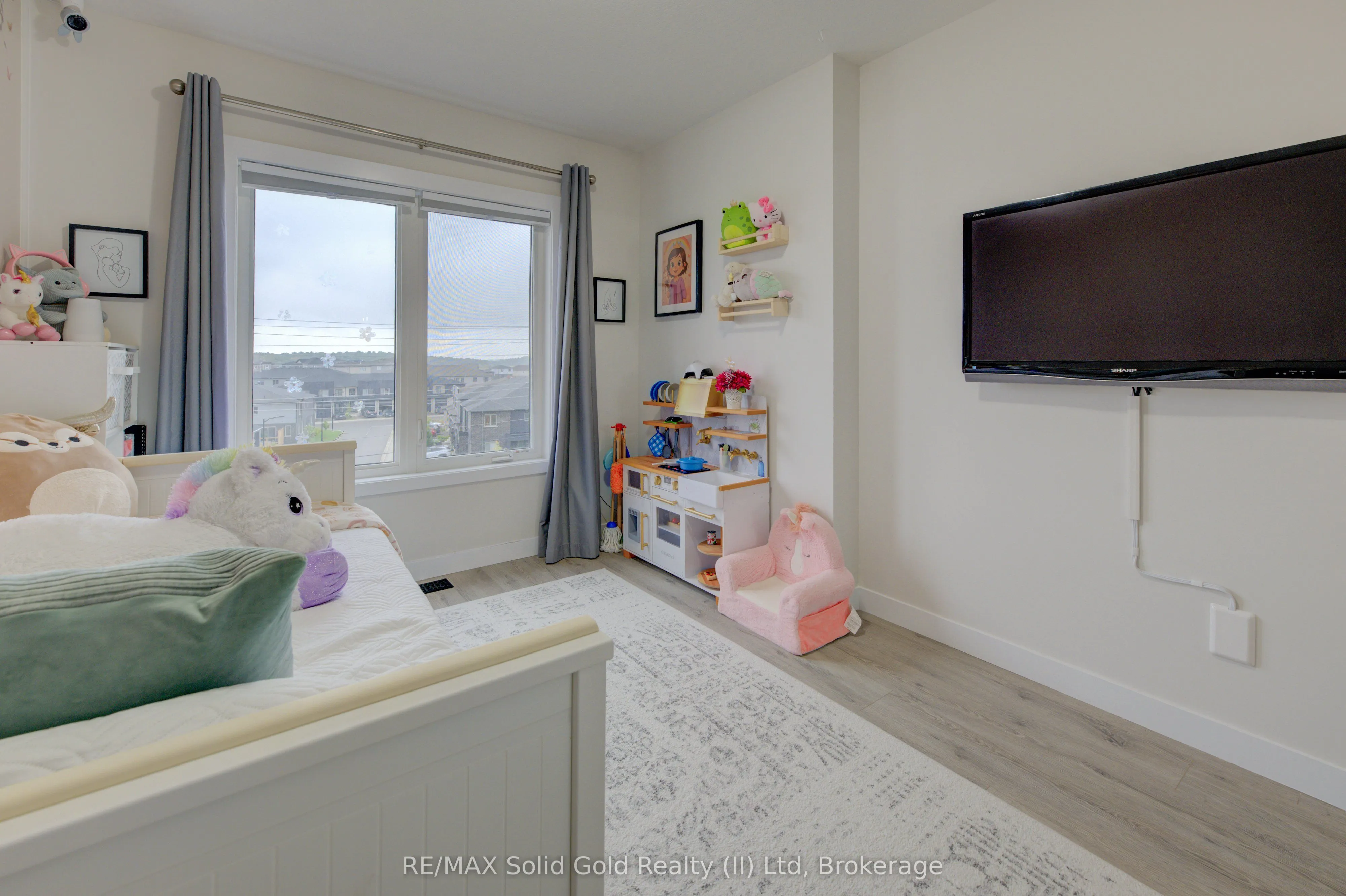 160 Rochefort Street, #A4
