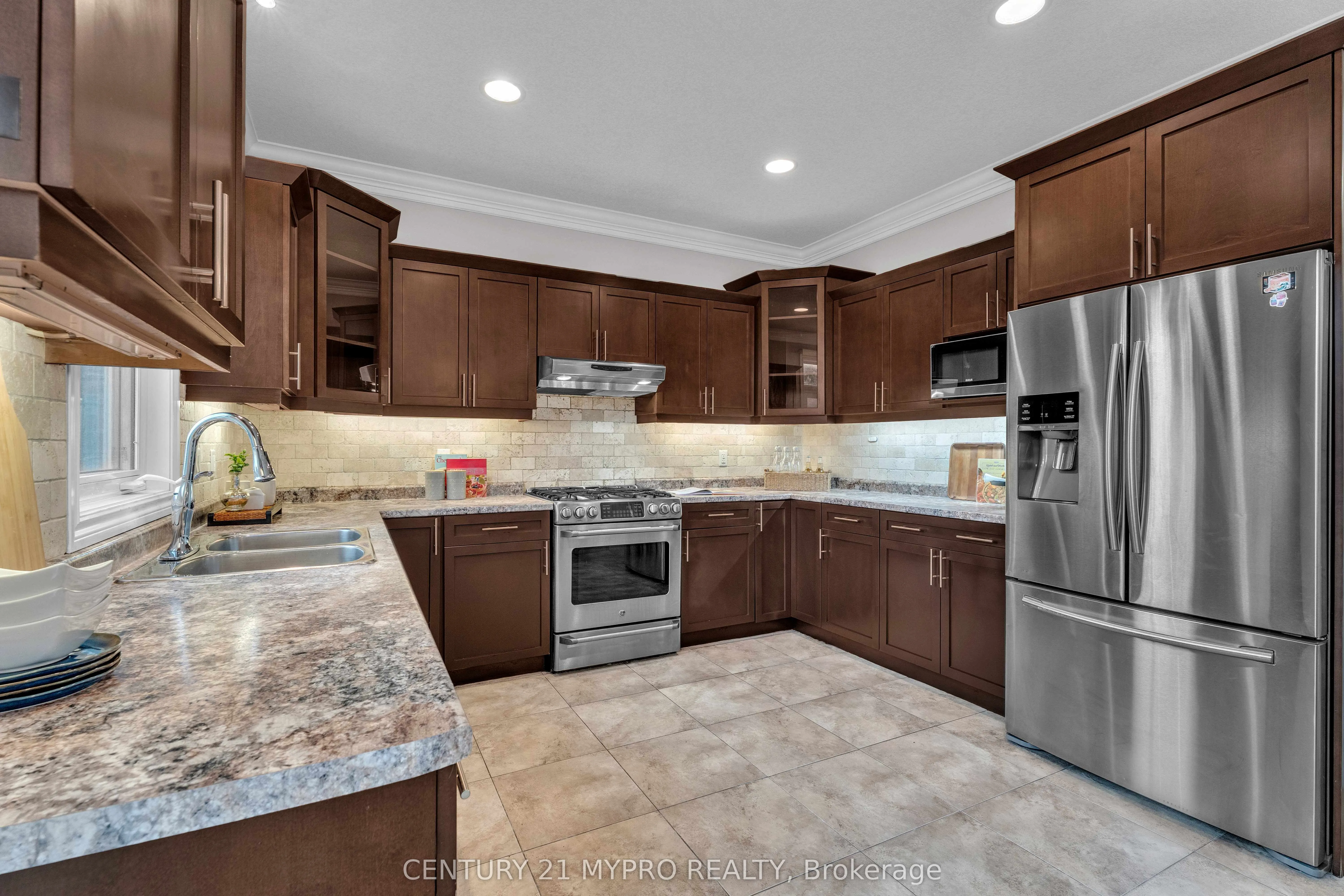 1235 Oakcrossing Road