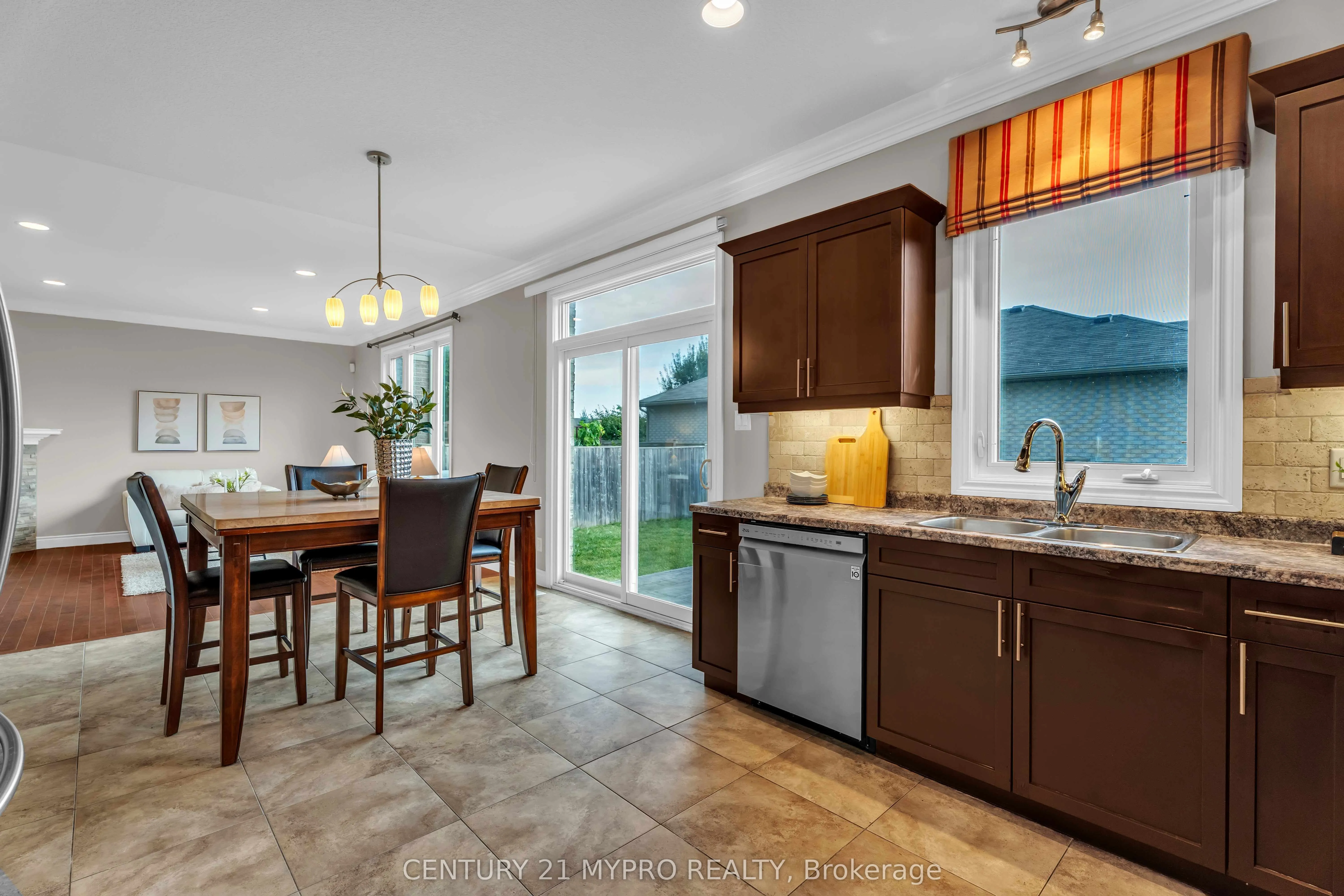 1235 Oakcrossing Road