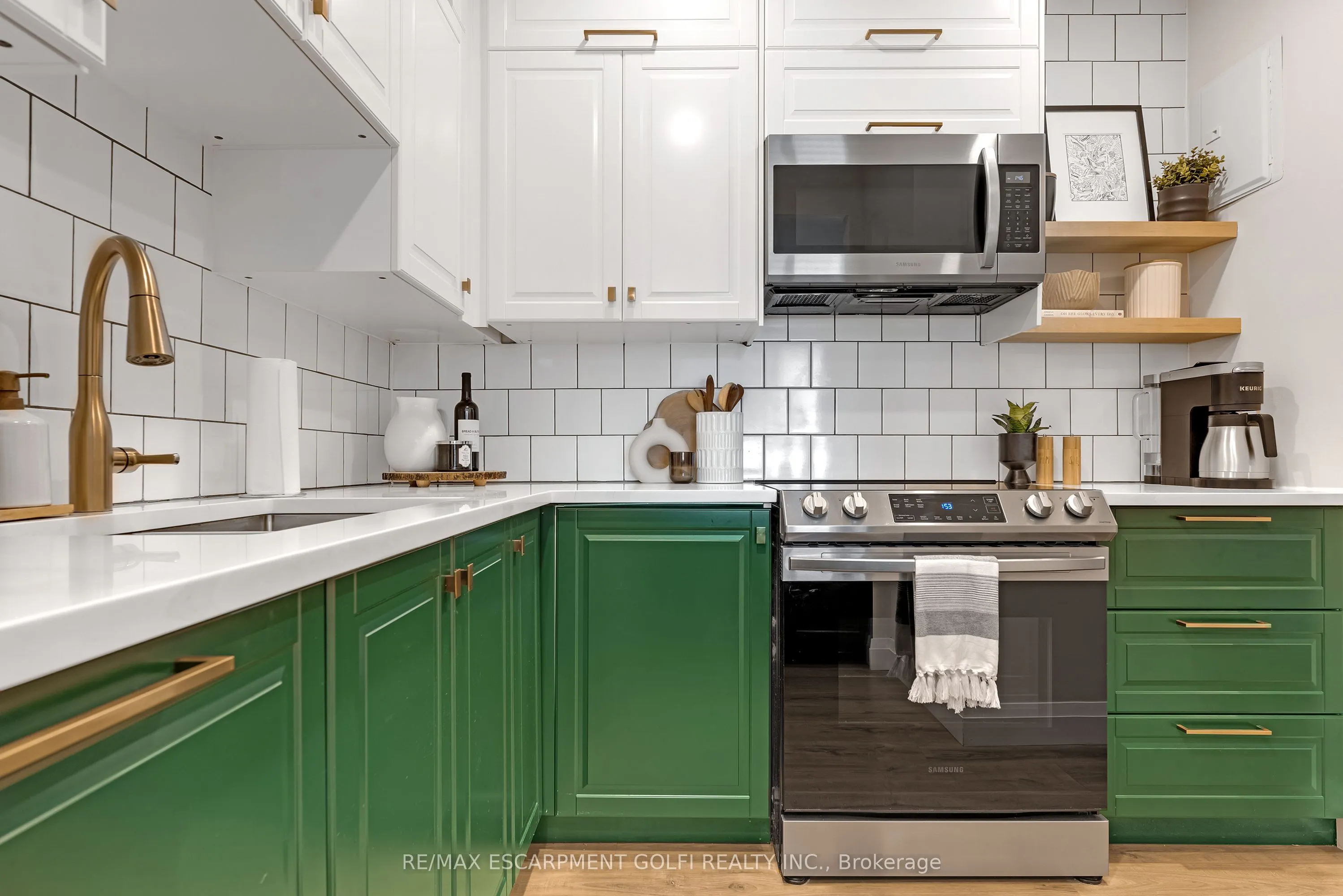 37 Mericourt Road, #208