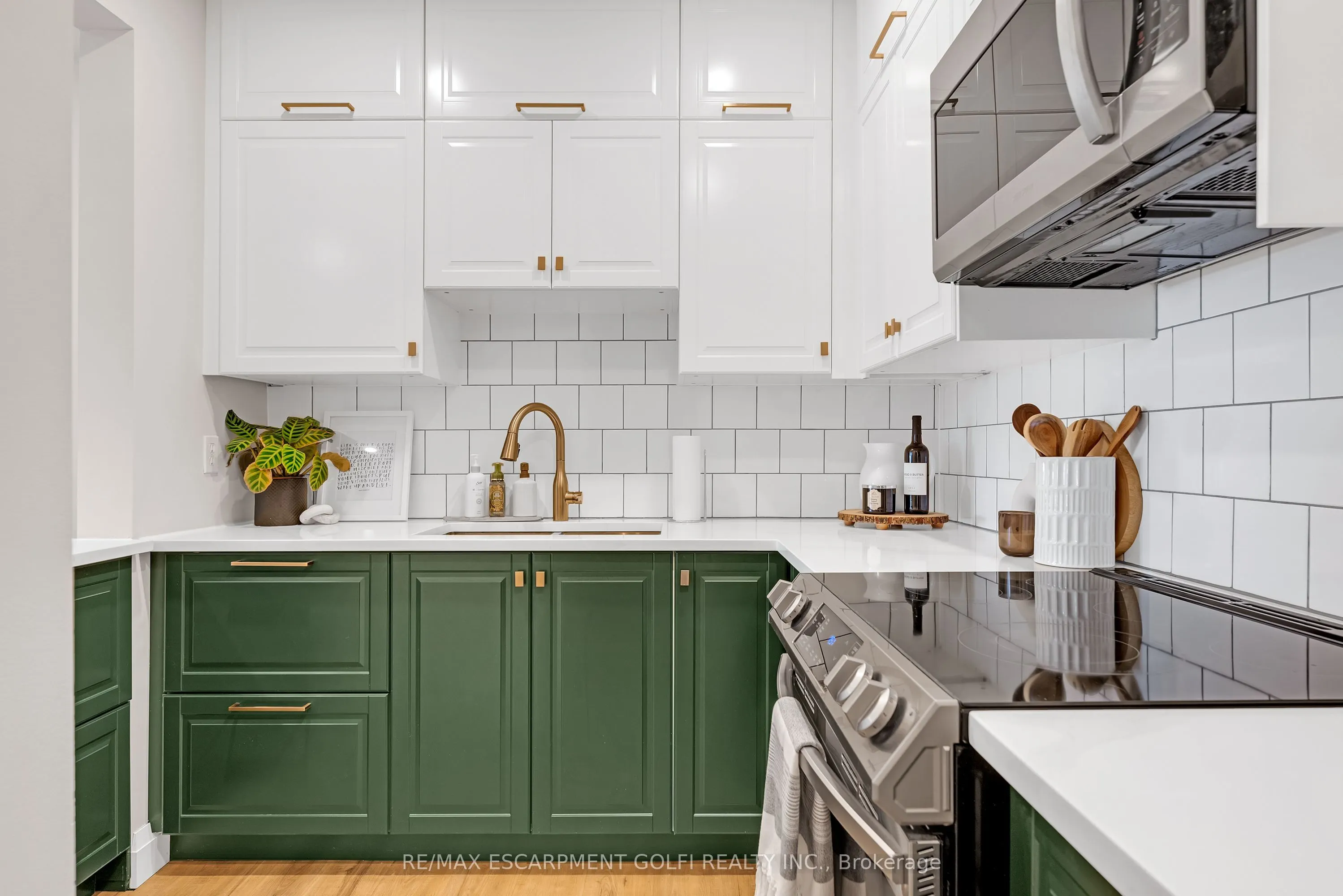 37 Mericourt Road, #208