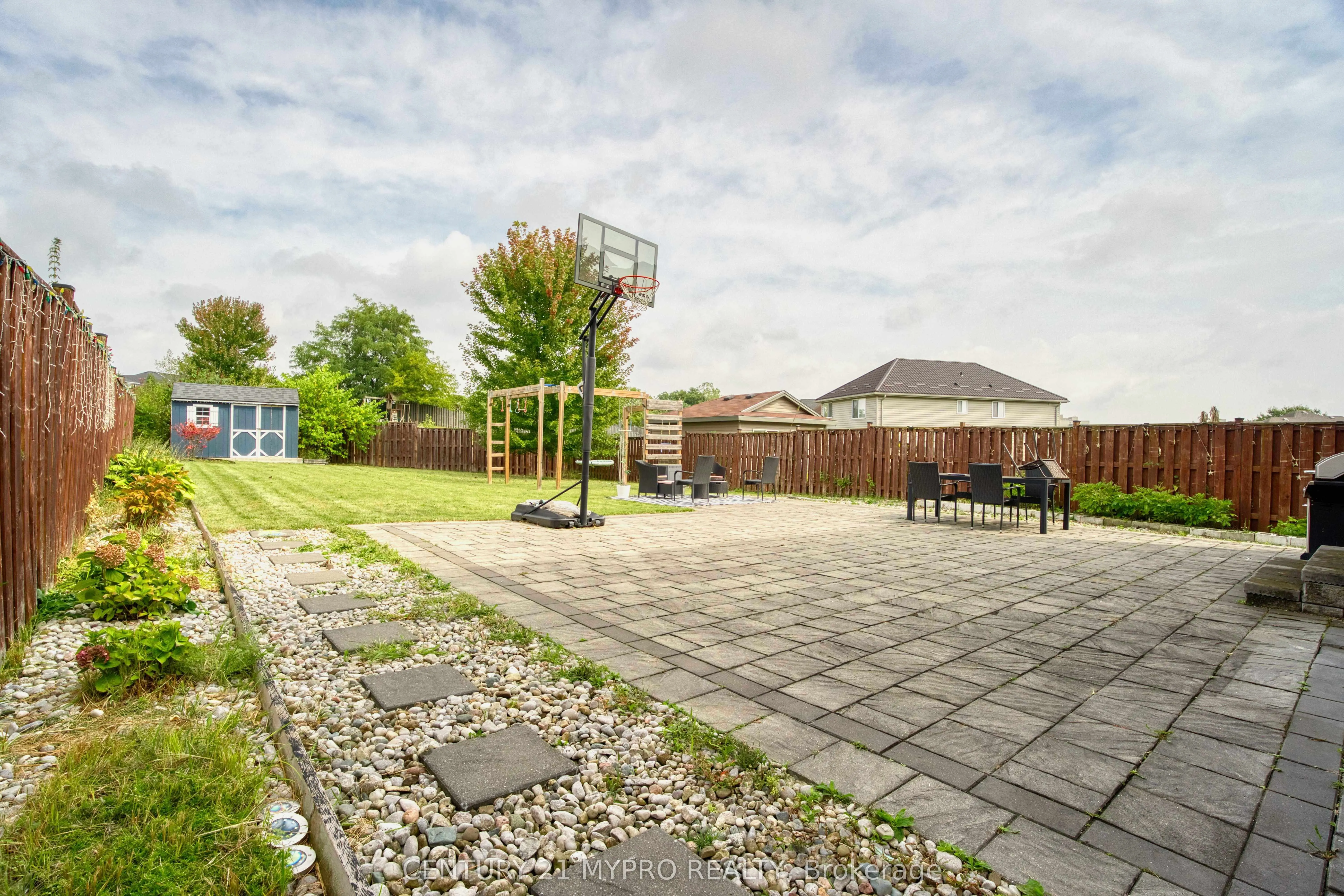 1036 Oakcrossing Road