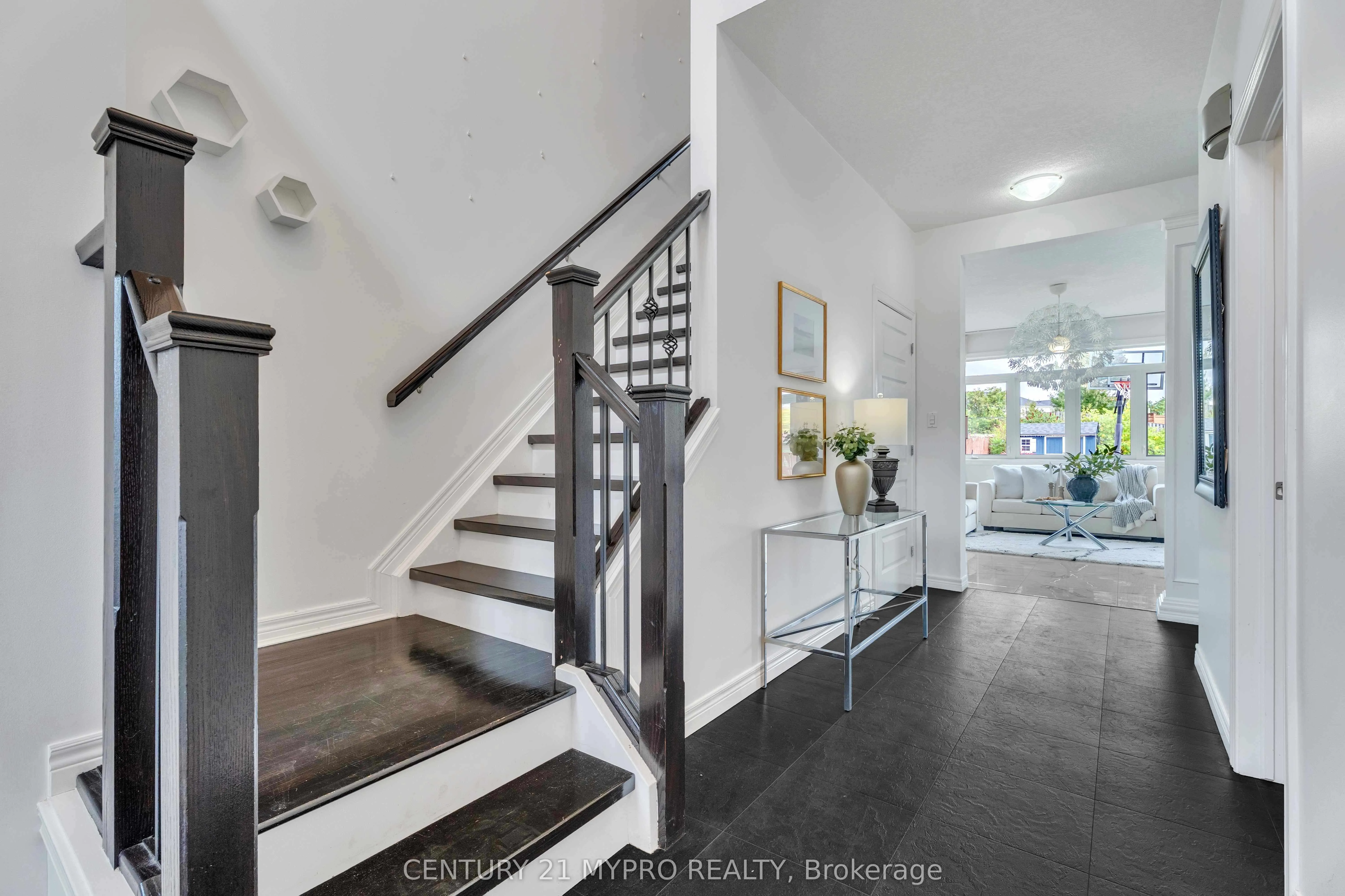 1036 Oakcrossing Road
