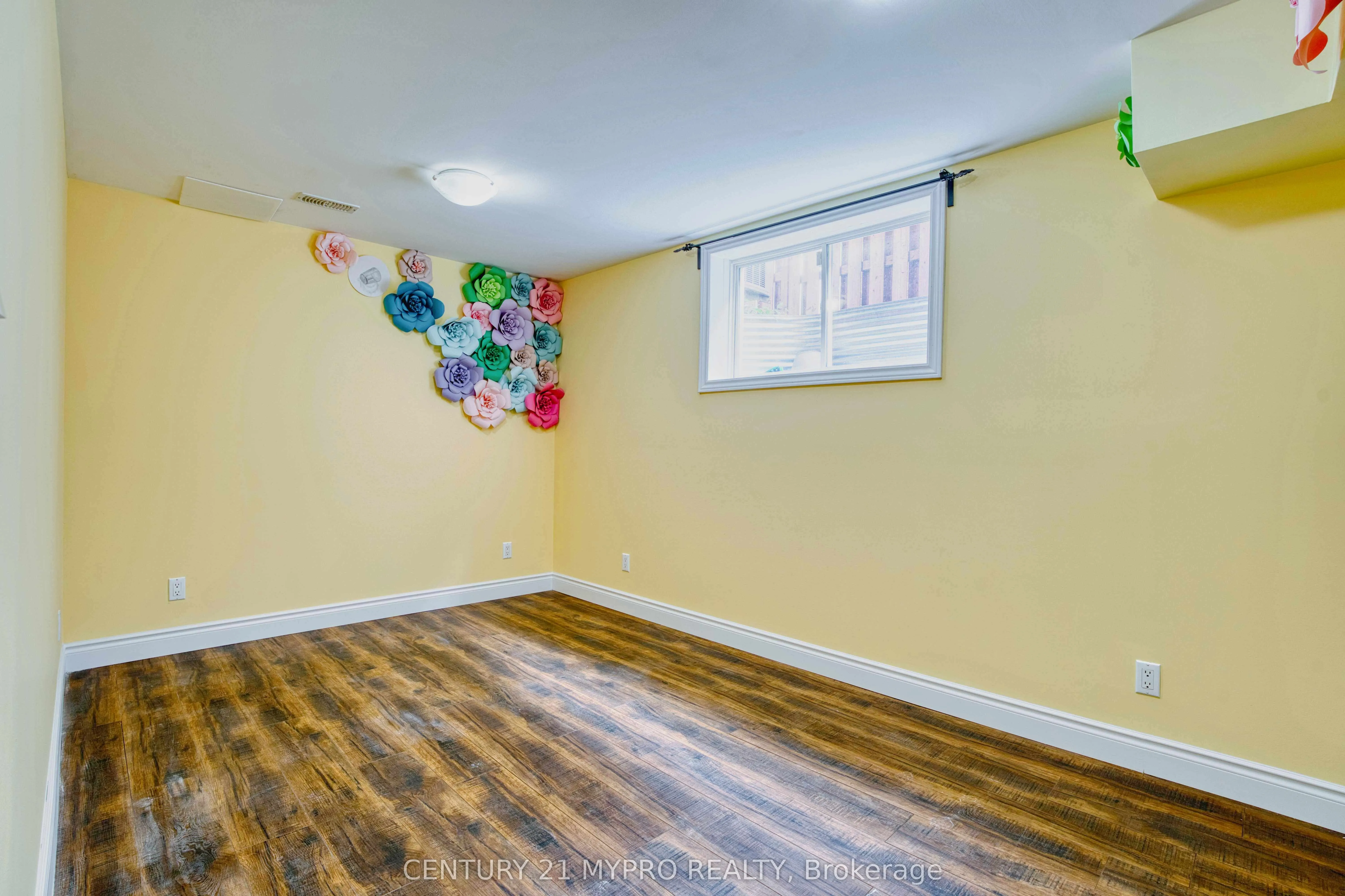 1036 Oakcrossing Road