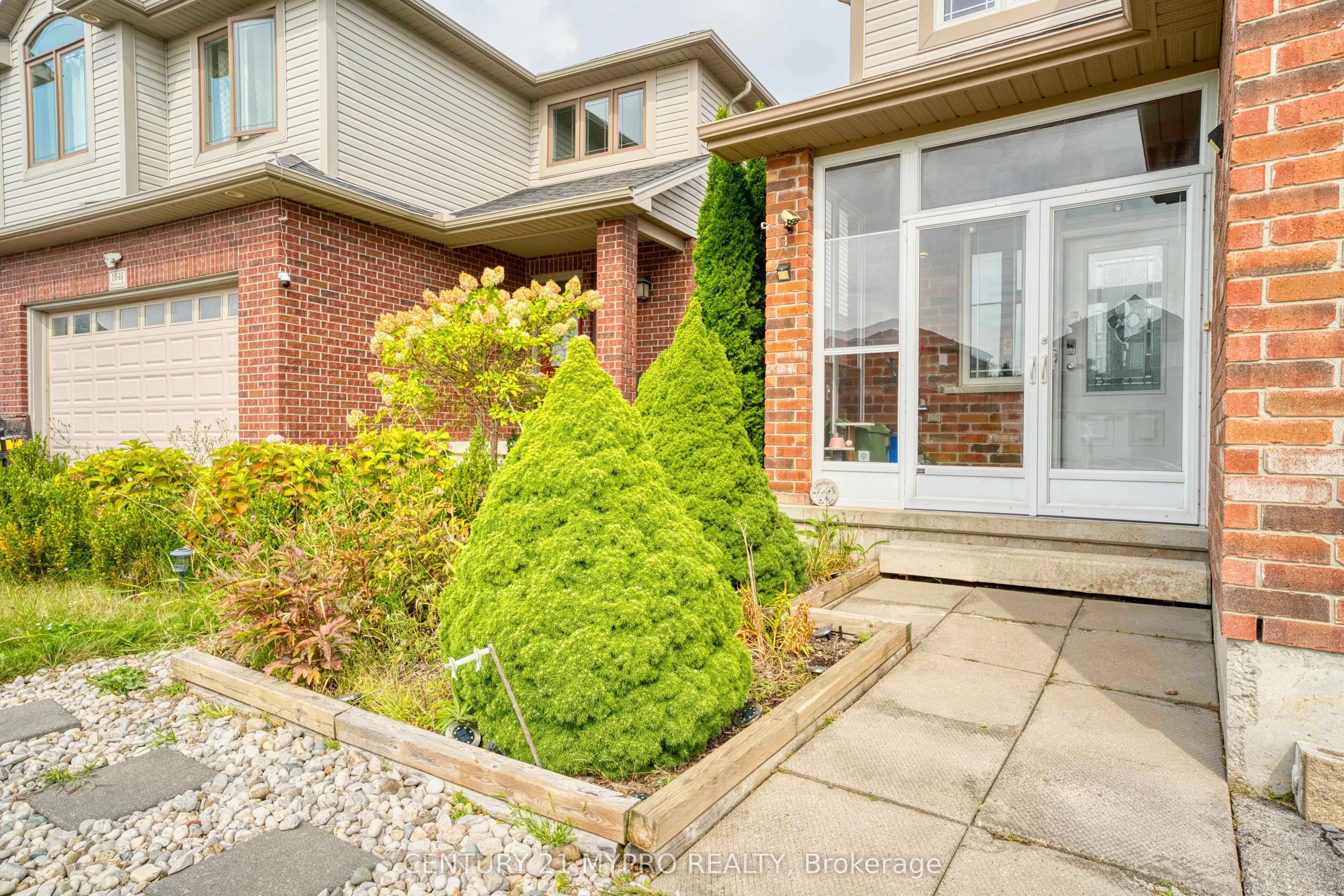 1036 Oakcrossing Road