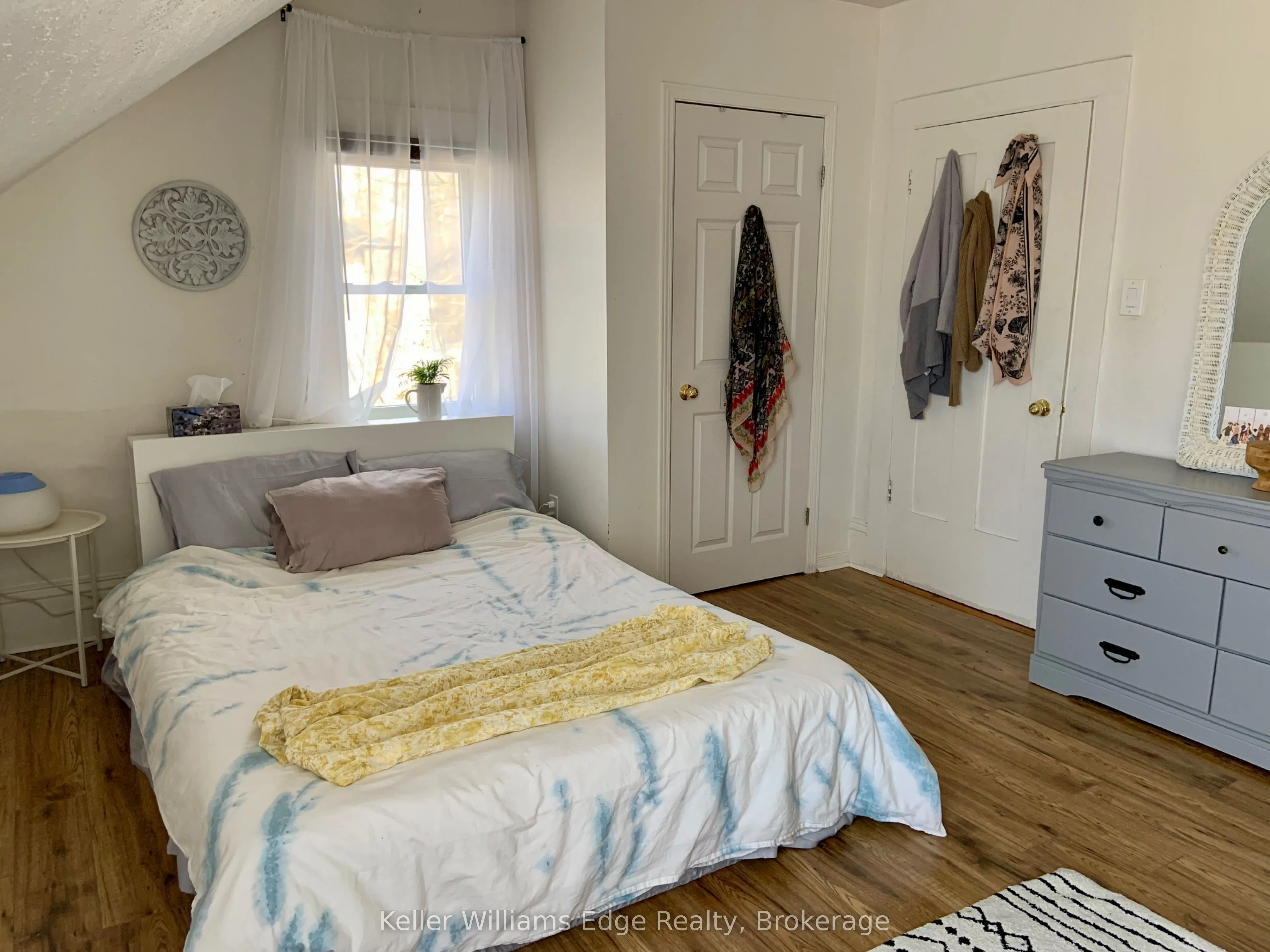359 McDonnel Street, #Front