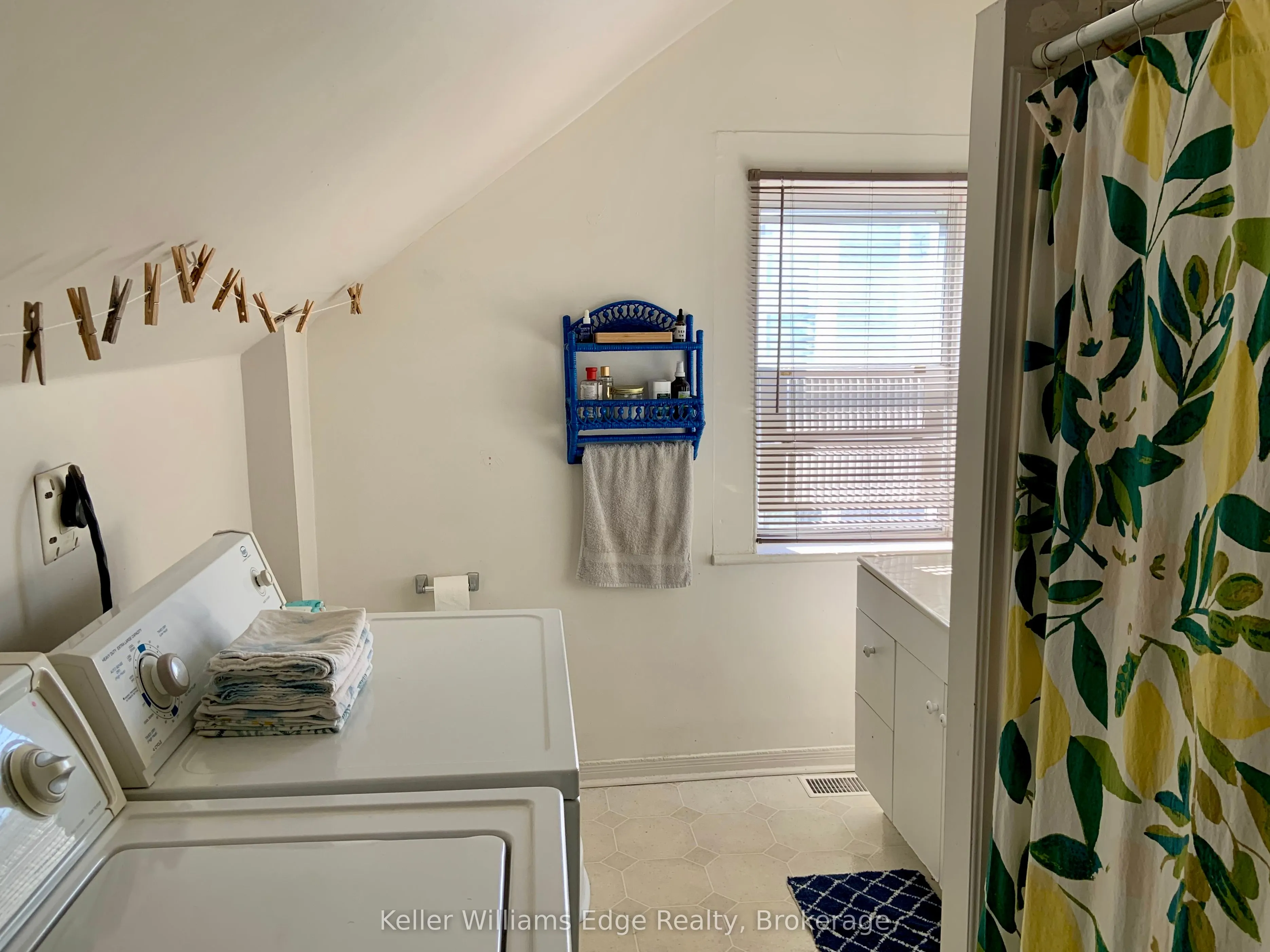 359 McDonnel Street, #Front