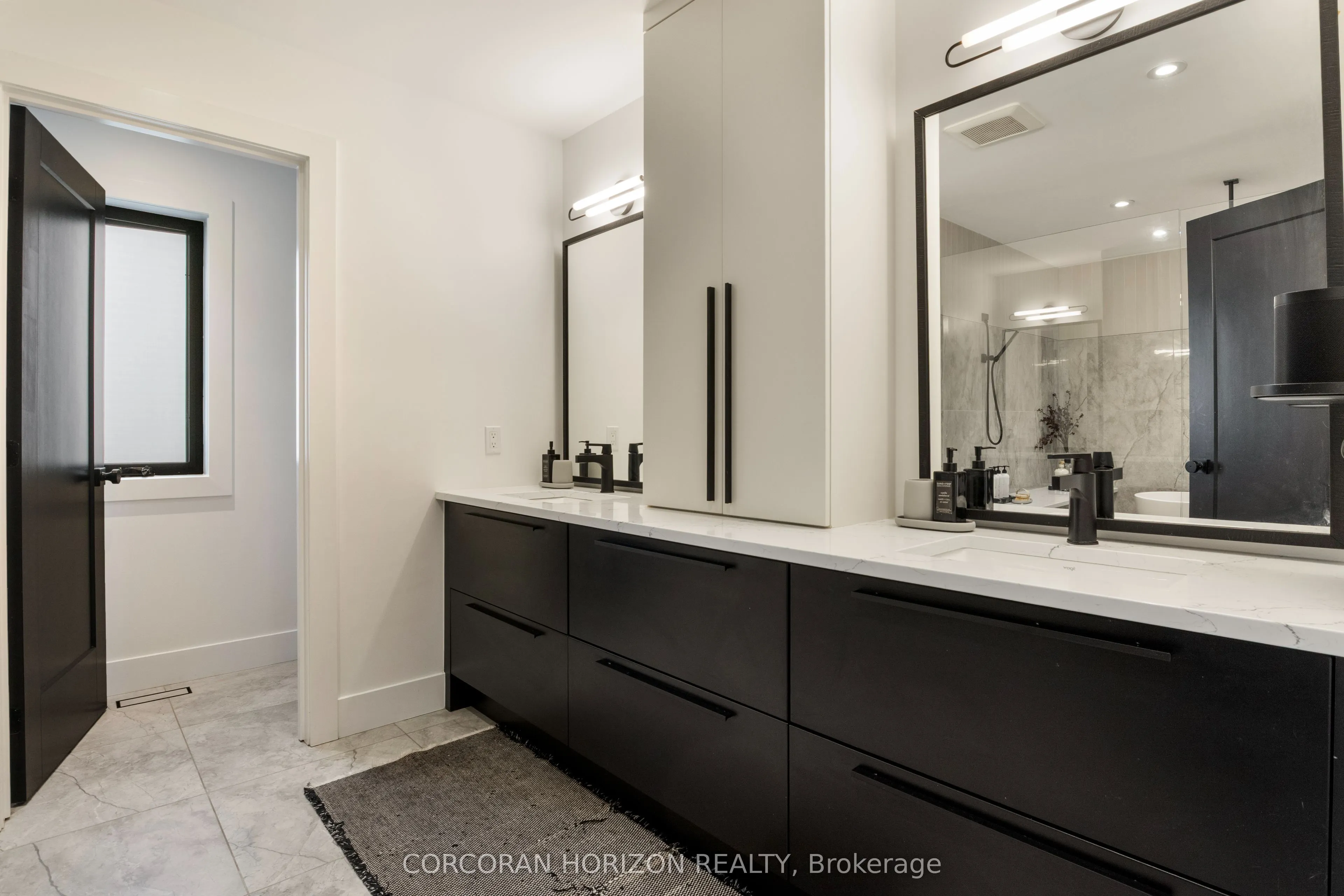 920 Thomas Pedder Court