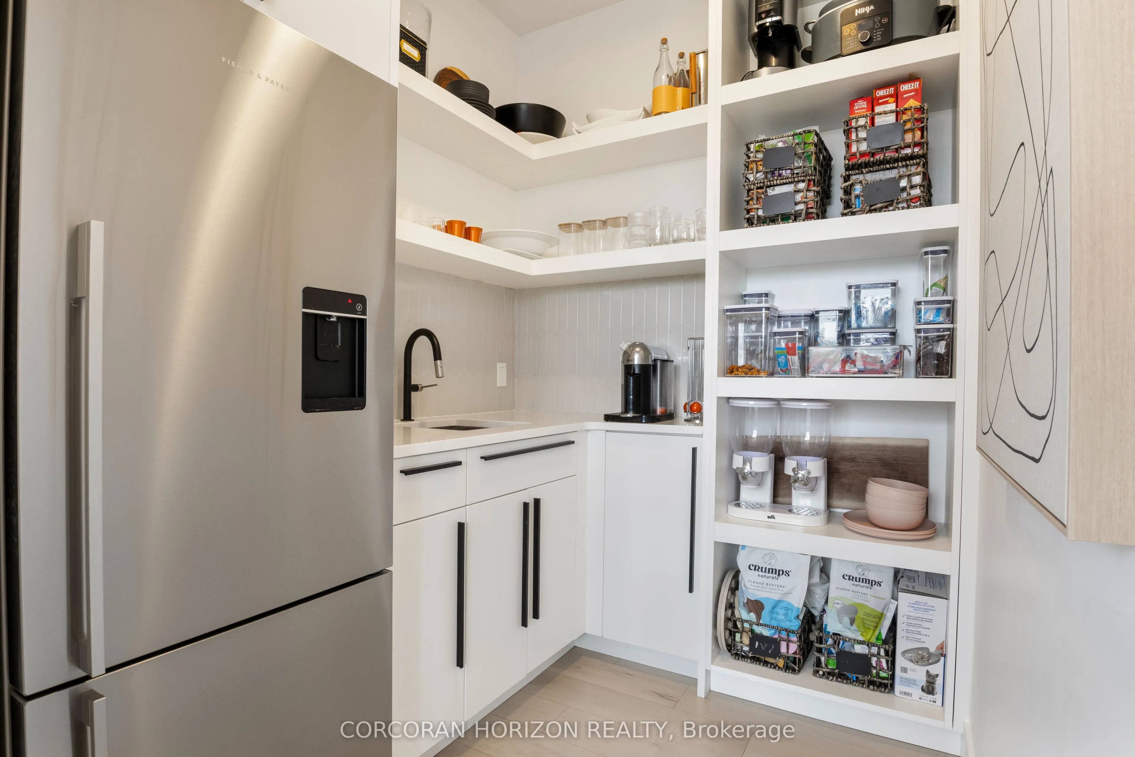 920 Thomas Pedder Court