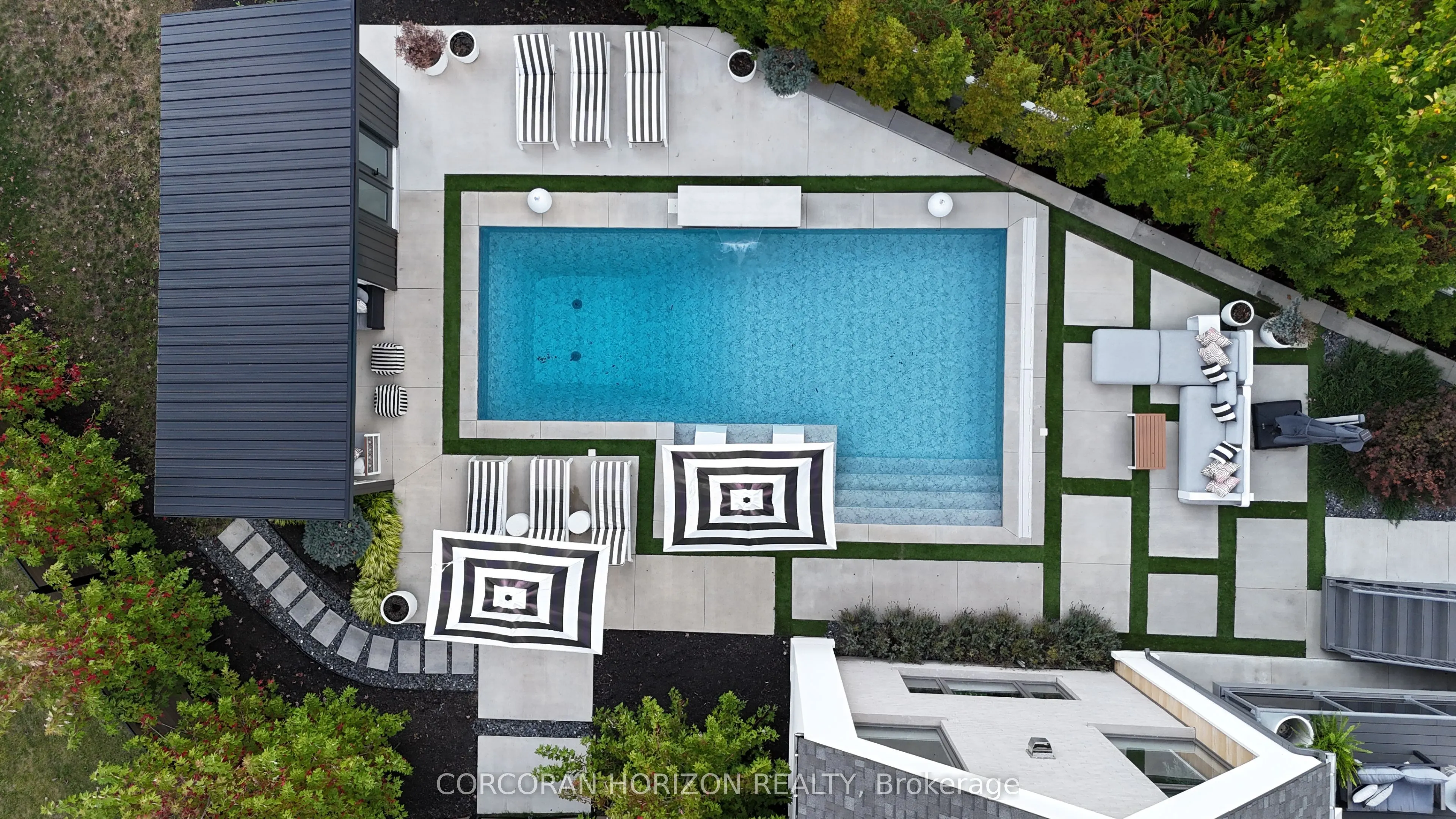 920 Thomas Pedder Court