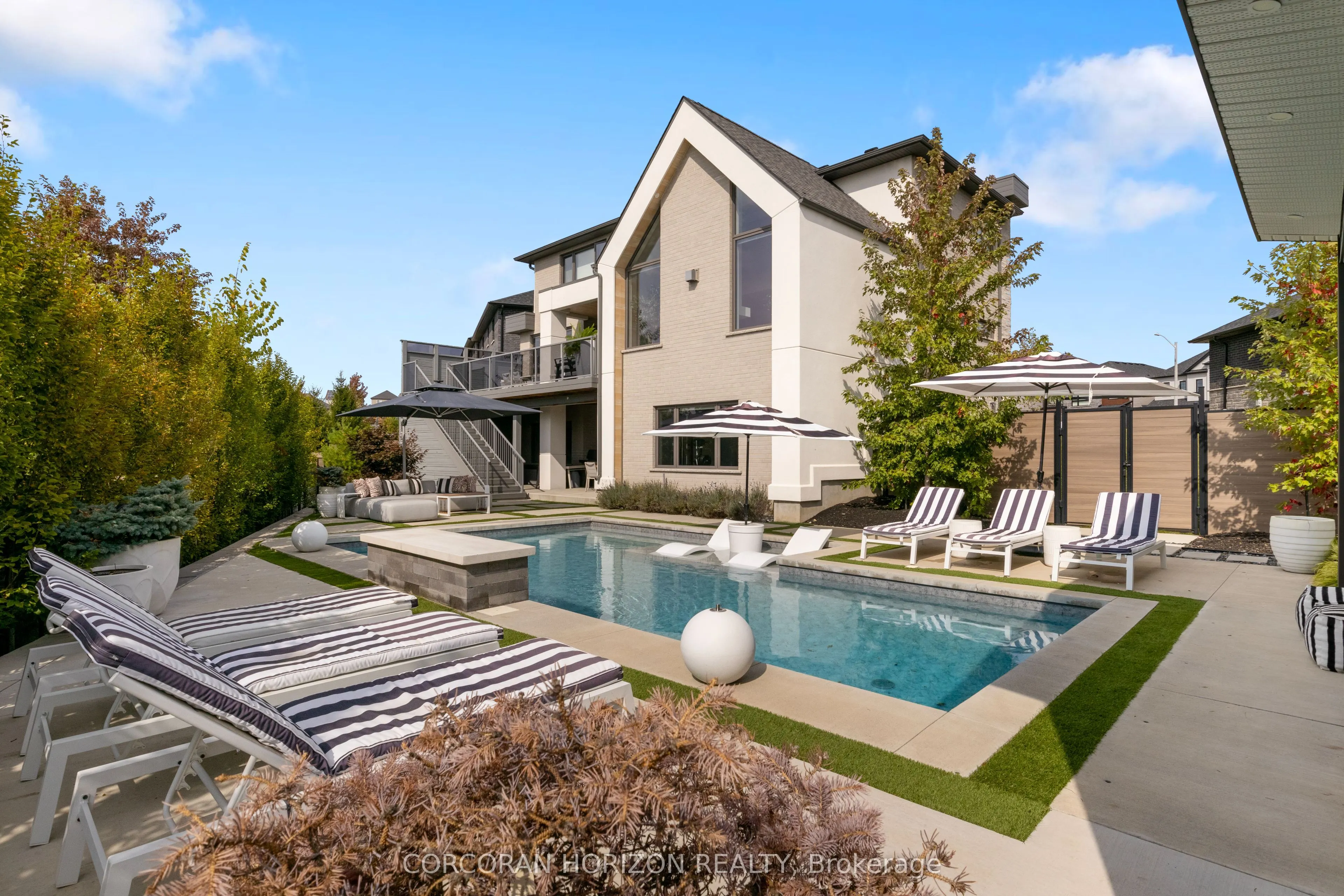 920 Thomas Pedder Court