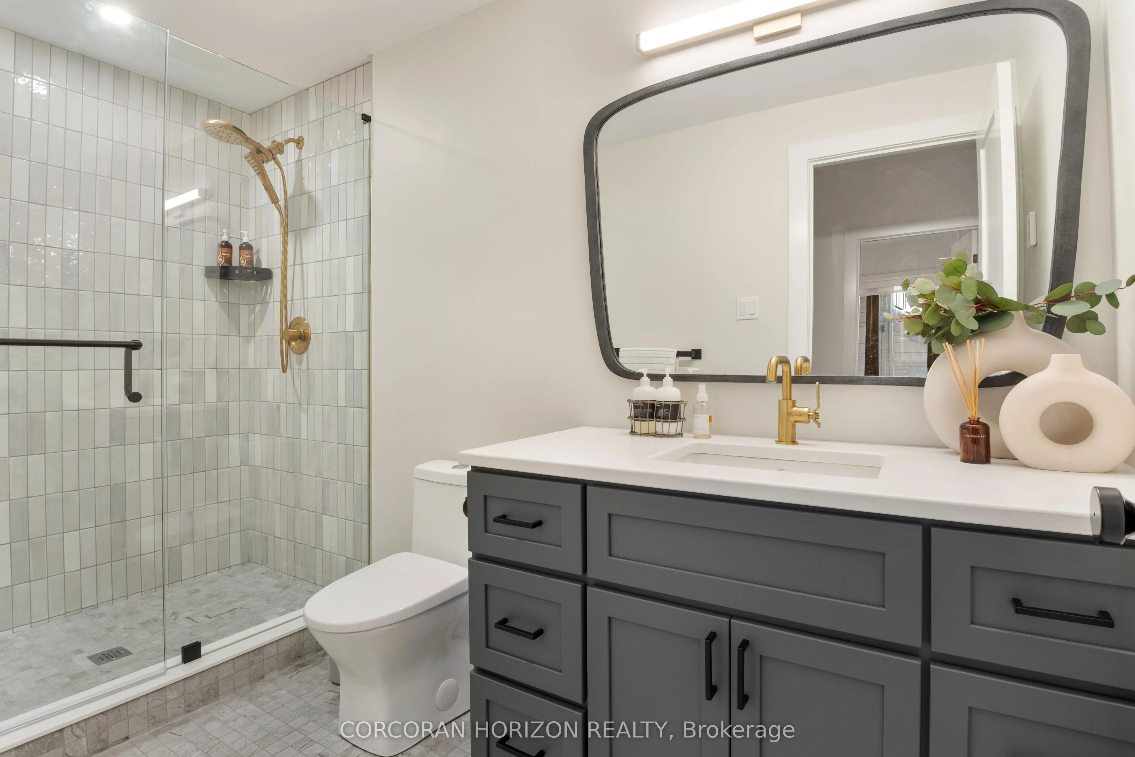 920 Thomas Pedder Court