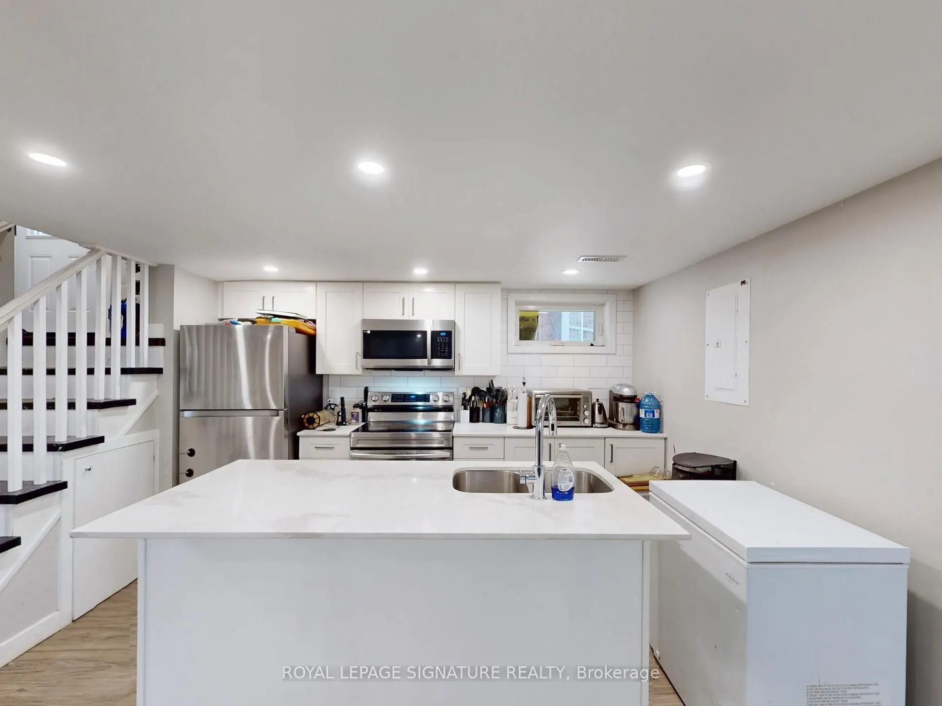 22 Sherwood Avenue