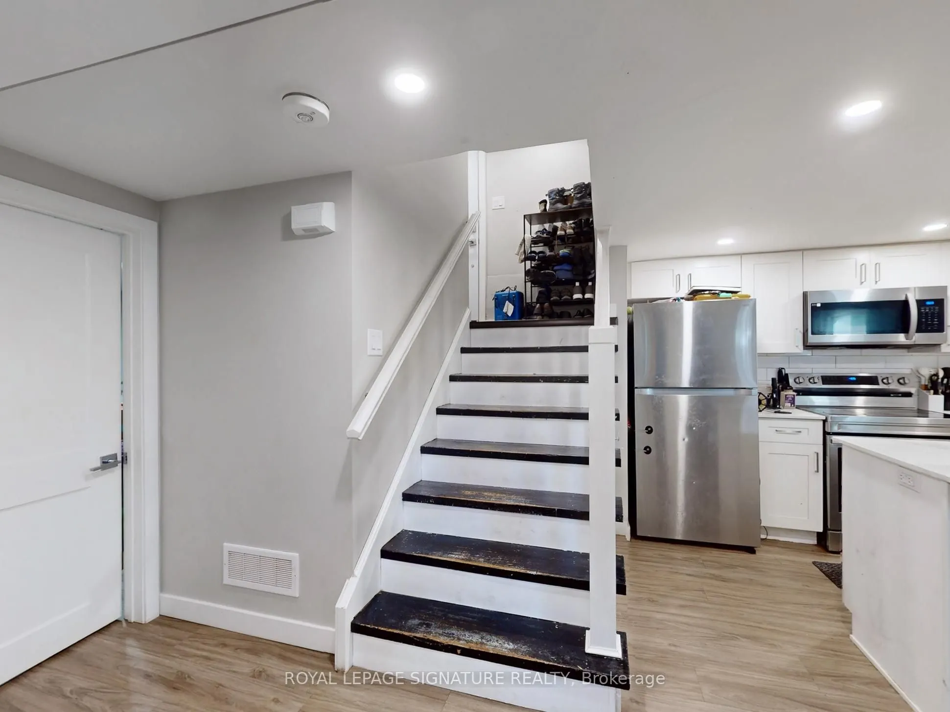 22 Sherwood Avenue