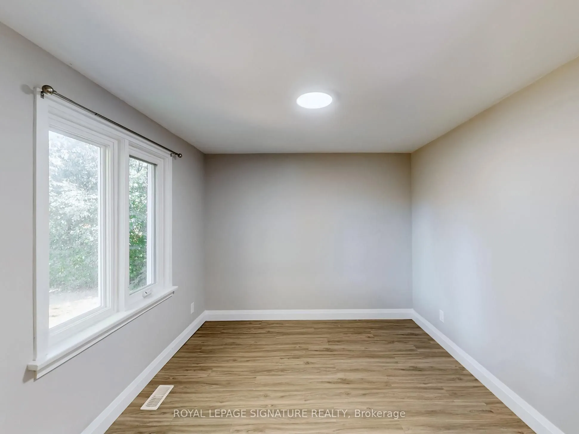 22 Sherwood Avenue