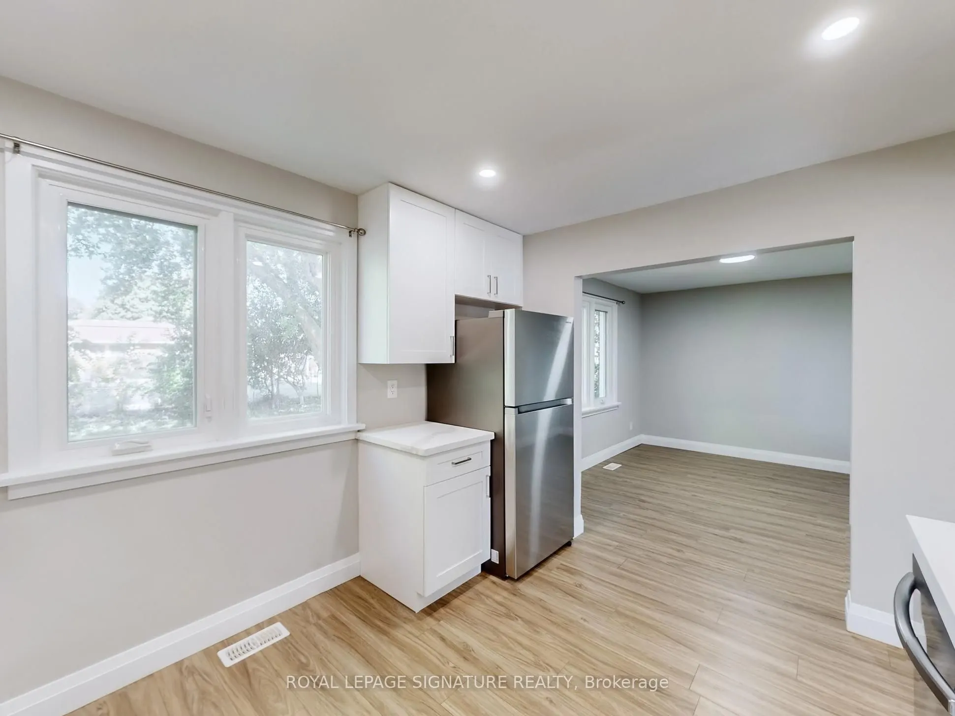 22 Sherwood Avenue