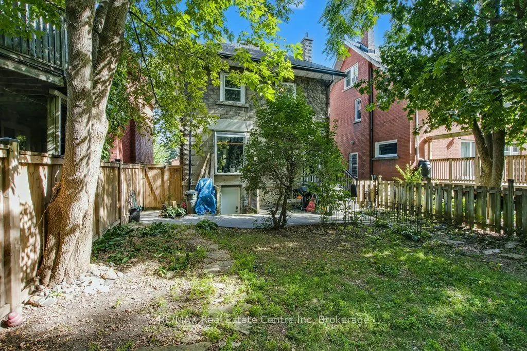 207 Waterloo Avenue