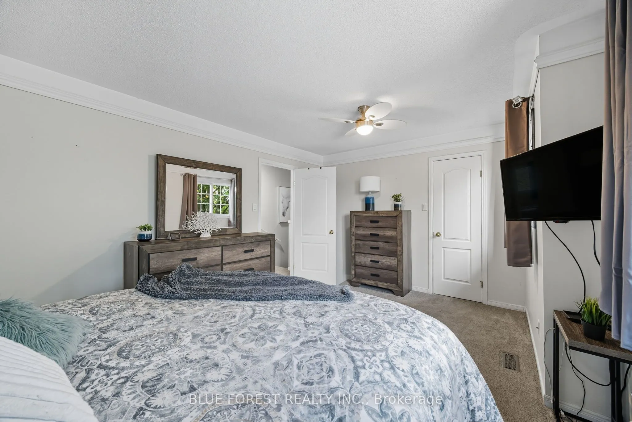 1920 Marconi Boulevard, #5