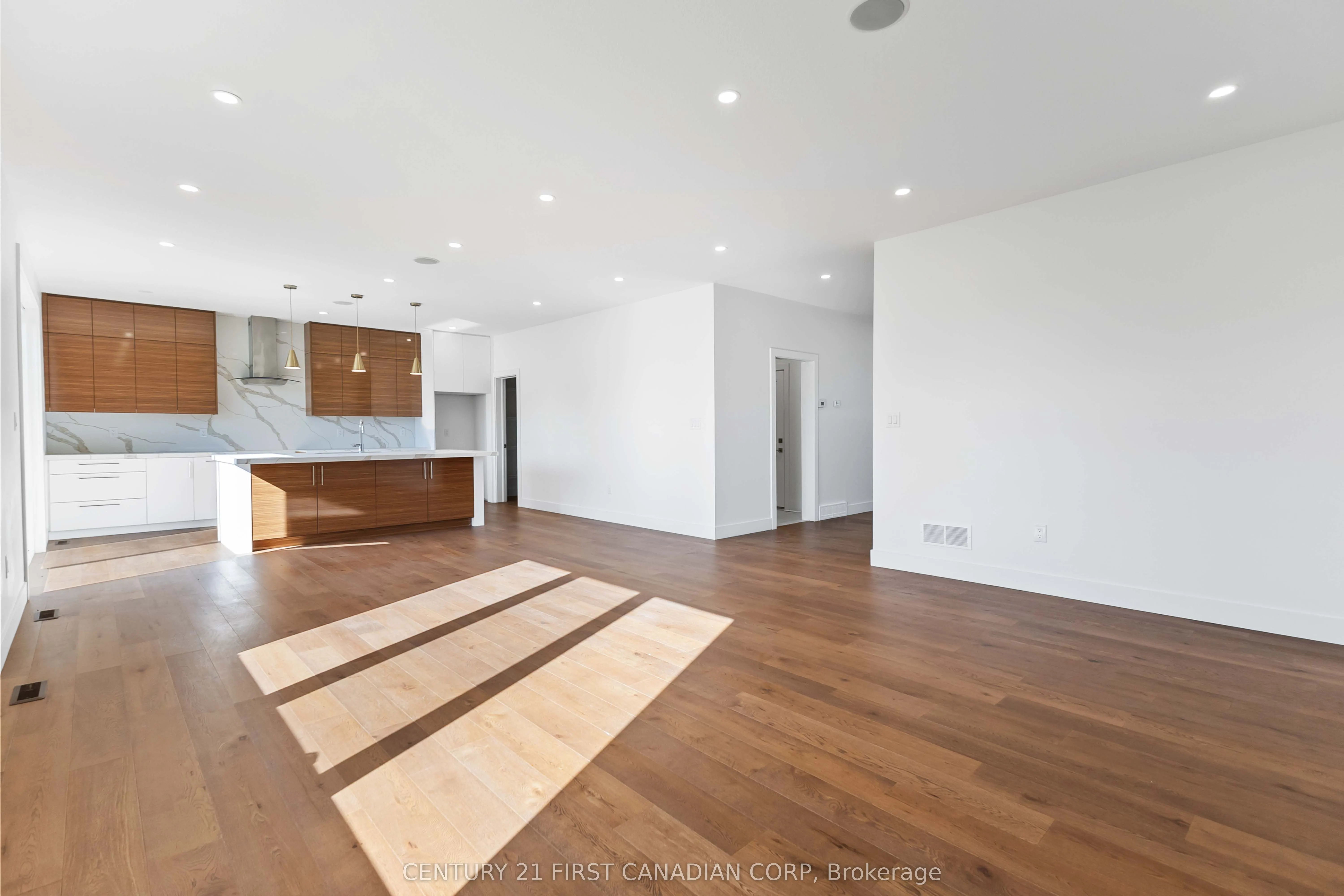23 GREENE Street