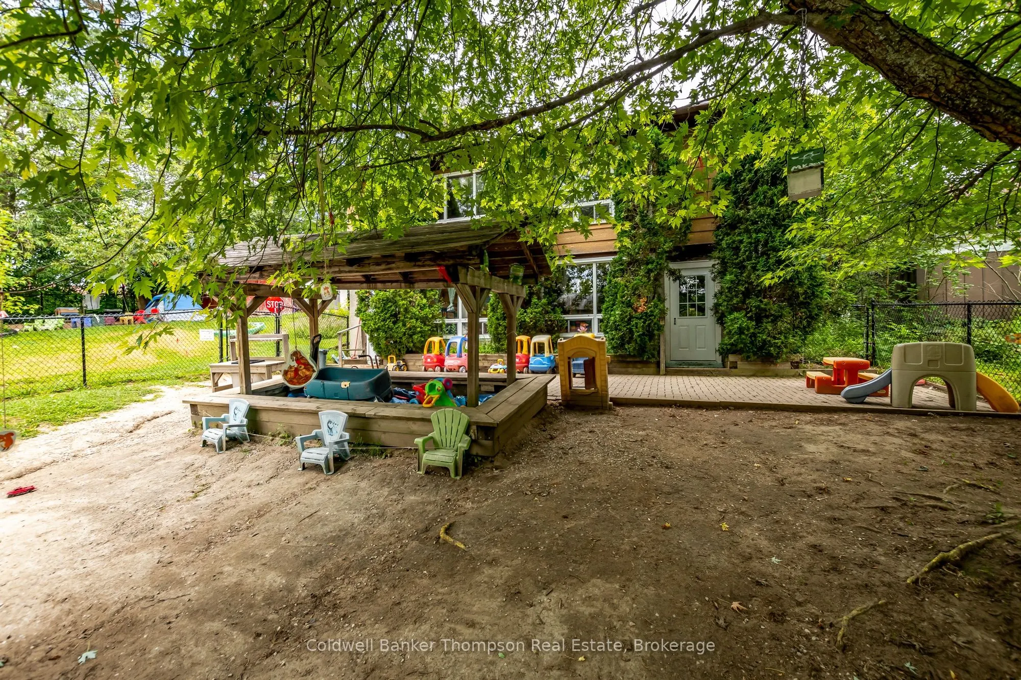 6 Gullins Road