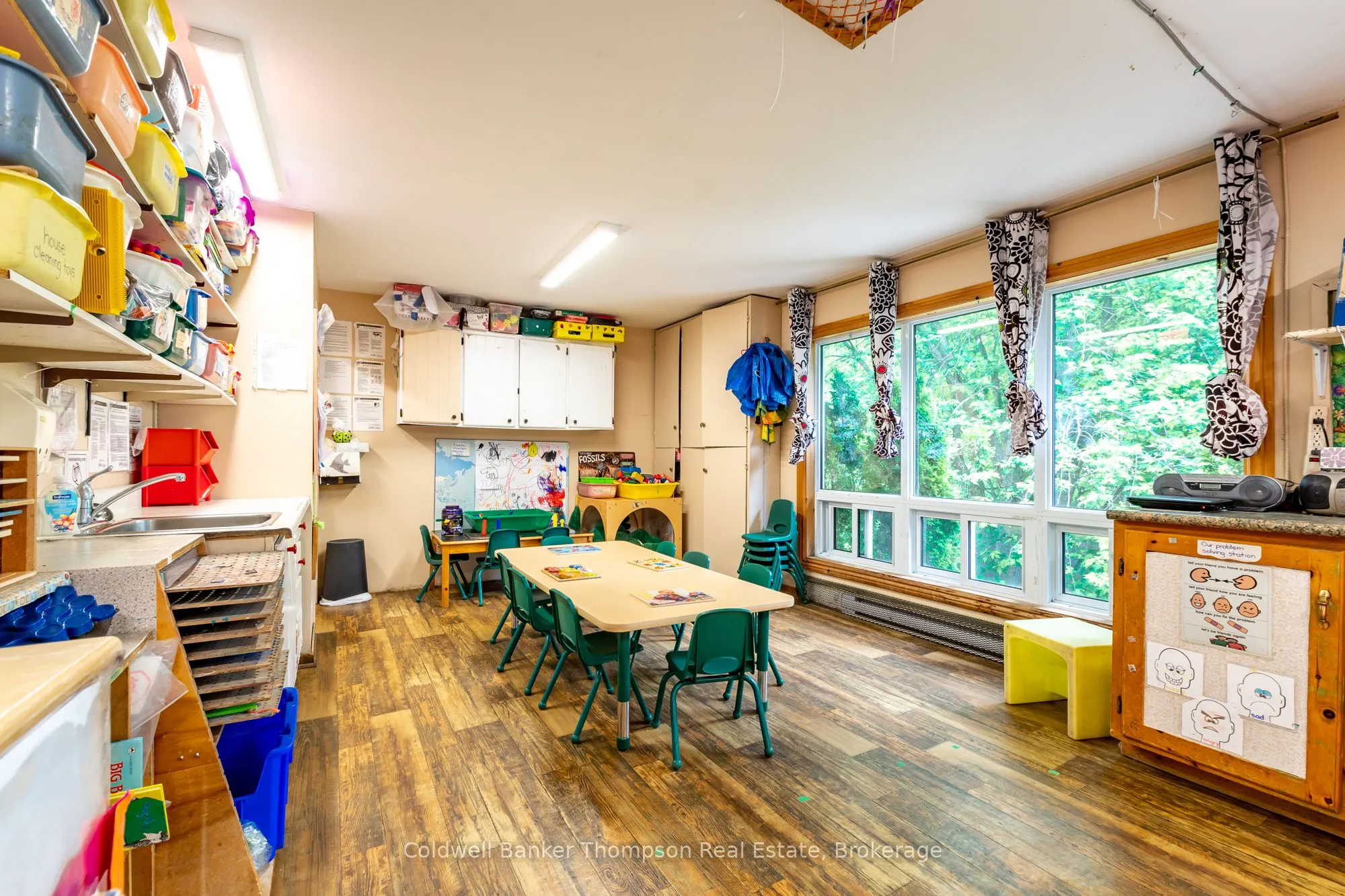 6 Gullins Road