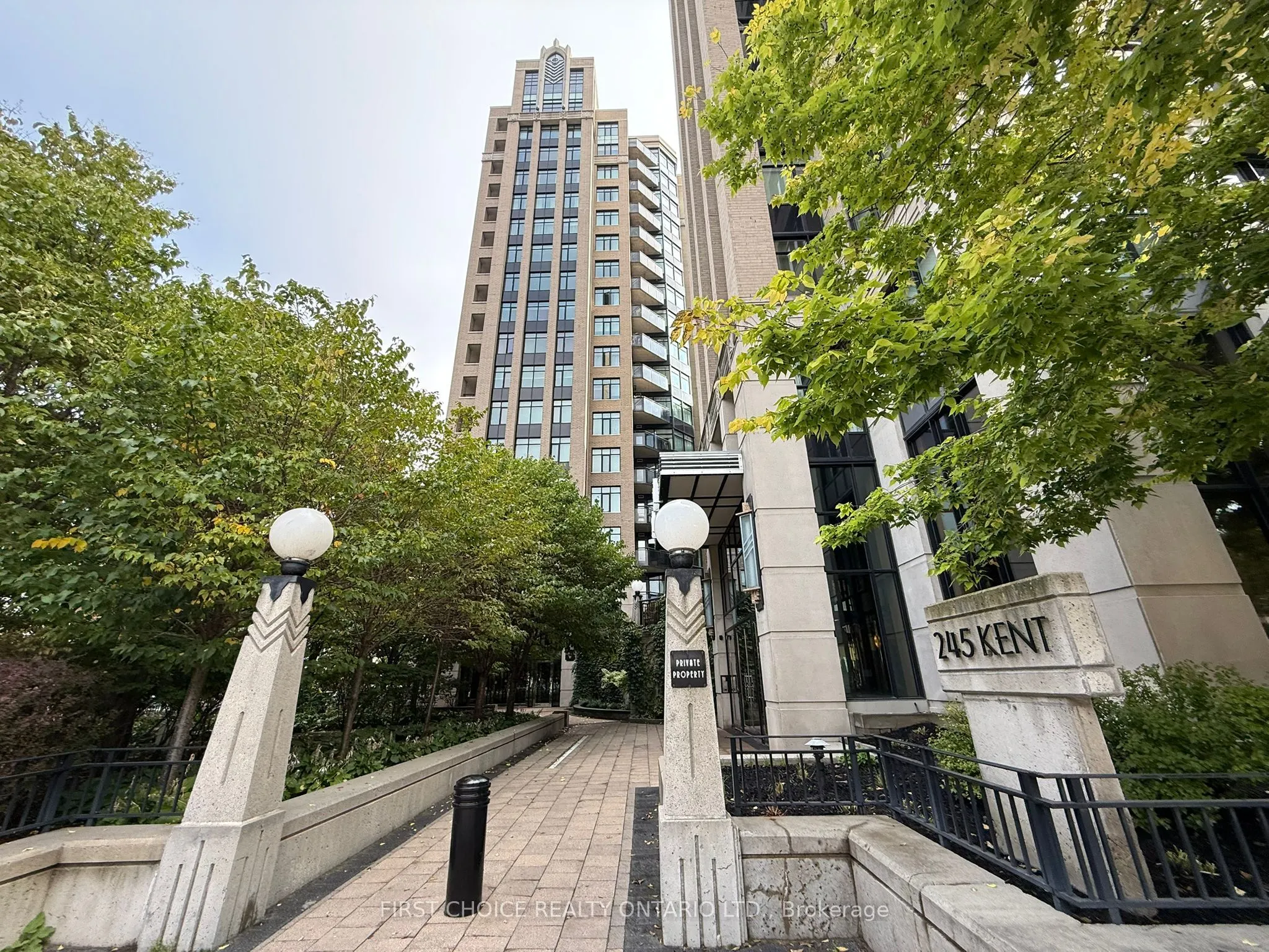 235 Kent Street, #207